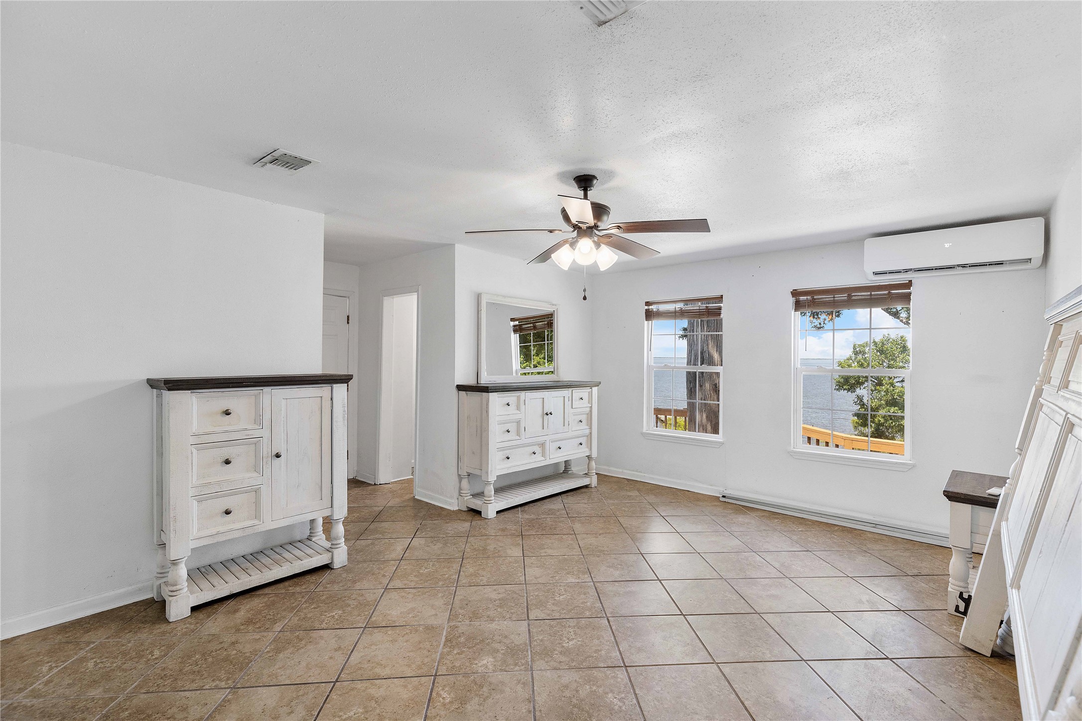 3843 Simon Road Property Photo 25