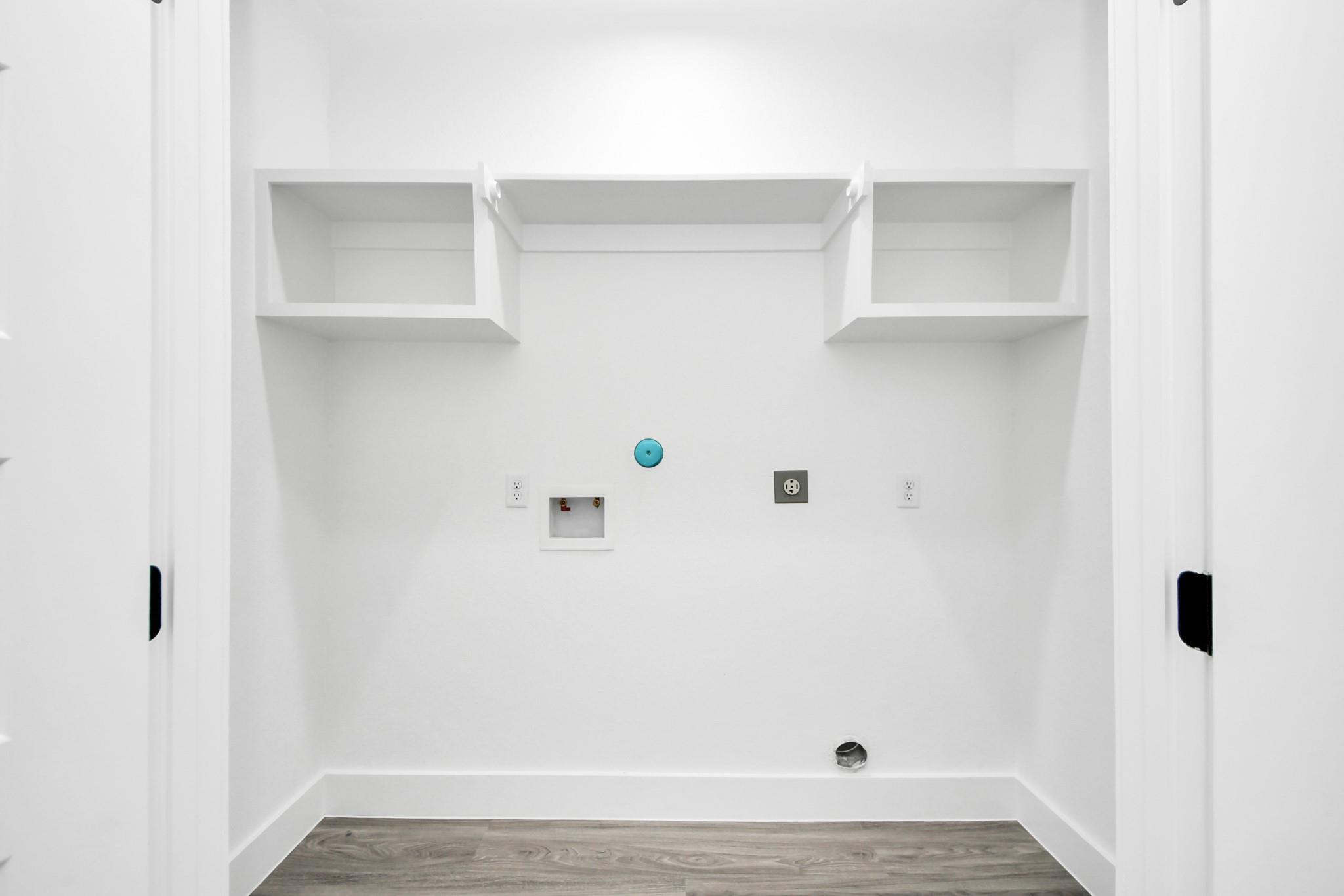 6711 Crestmont Street Property Photo 17