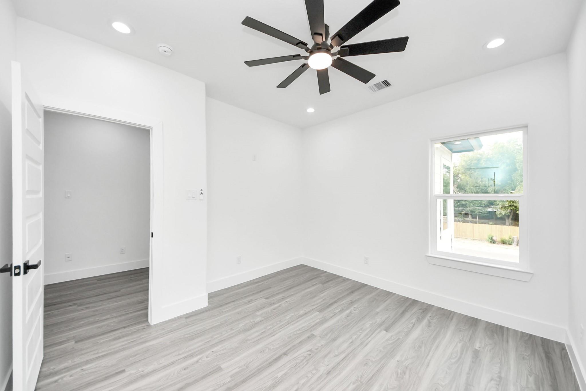 6711 Crestmont Street Property Photo 22
