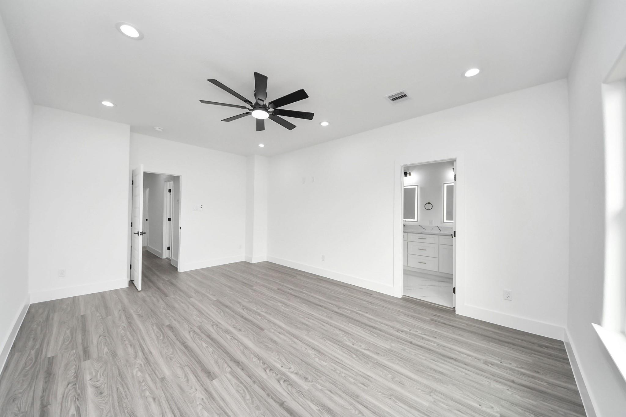 6711 Crestmont Street Property Photo 29