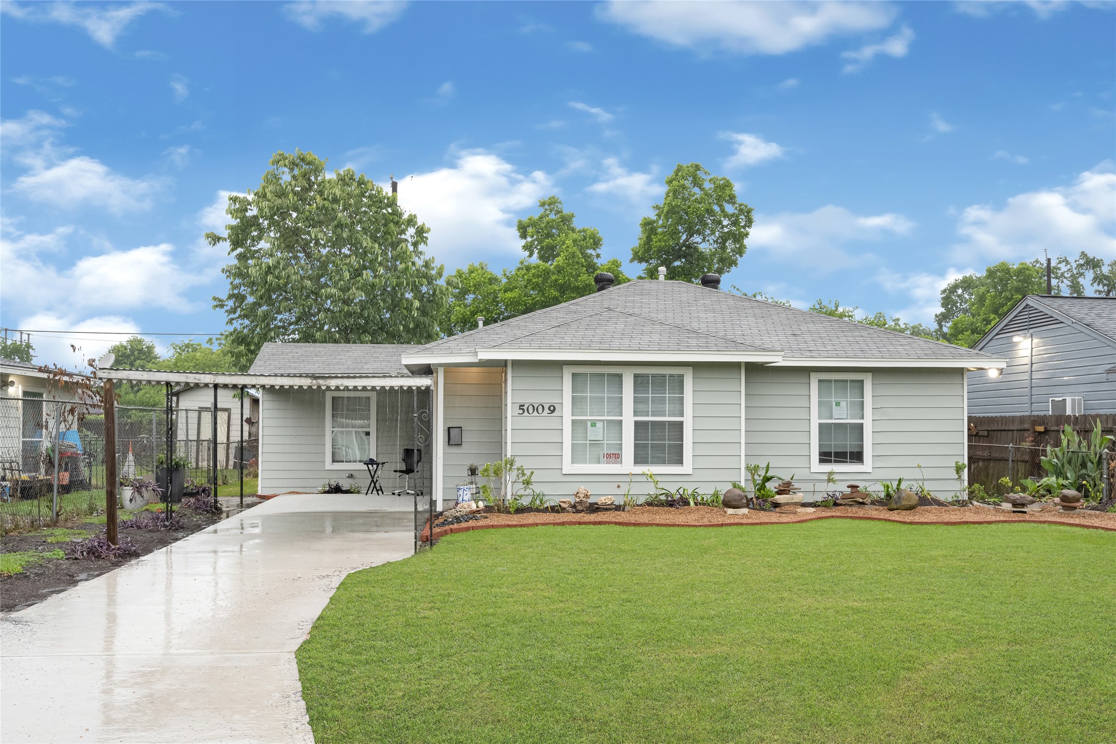5009 Bataan Road Property Photo 2