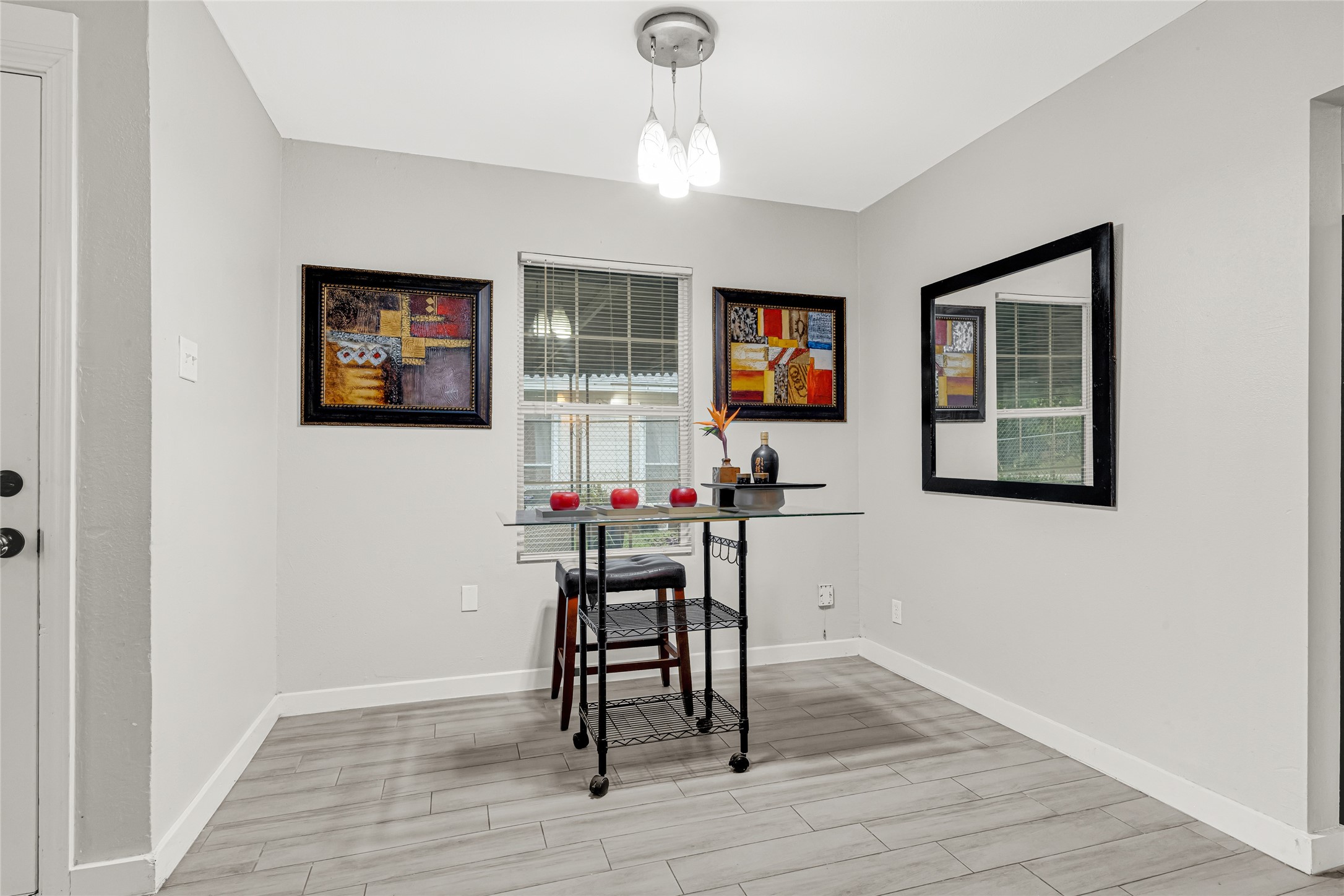 5009 Bataan Road Property Photo 10