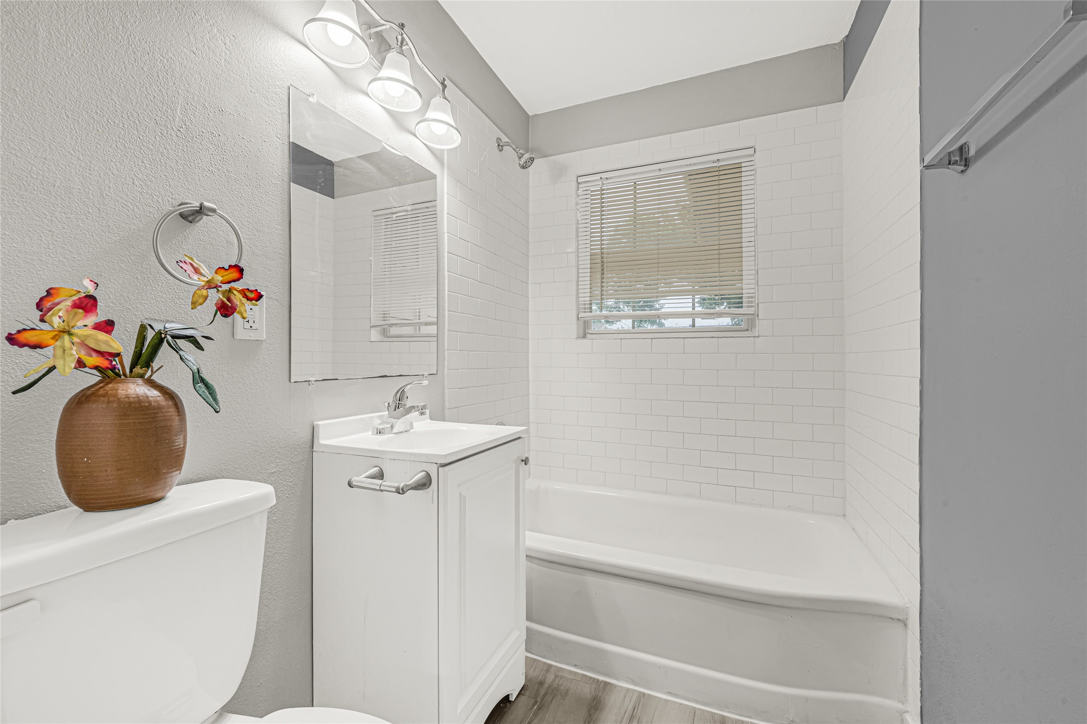 5009 Bataan Road Property Photo 24