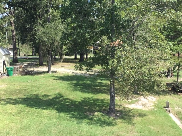 351 S Lakeside Drive Property Photo 3