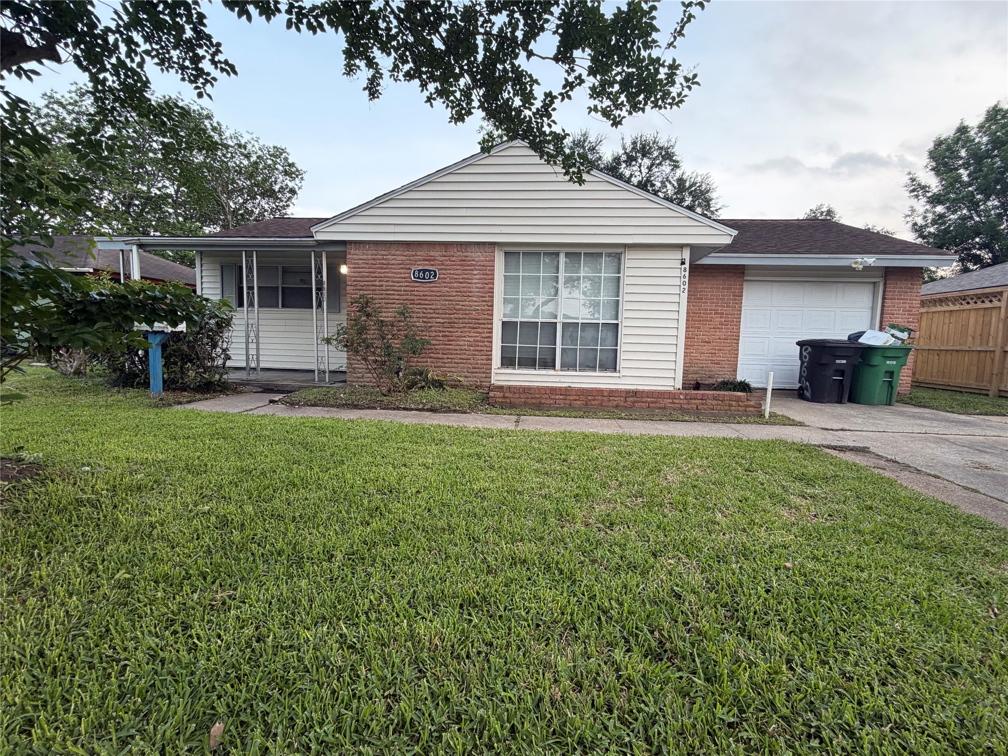 8602 Glenlea Street Property Photo 10