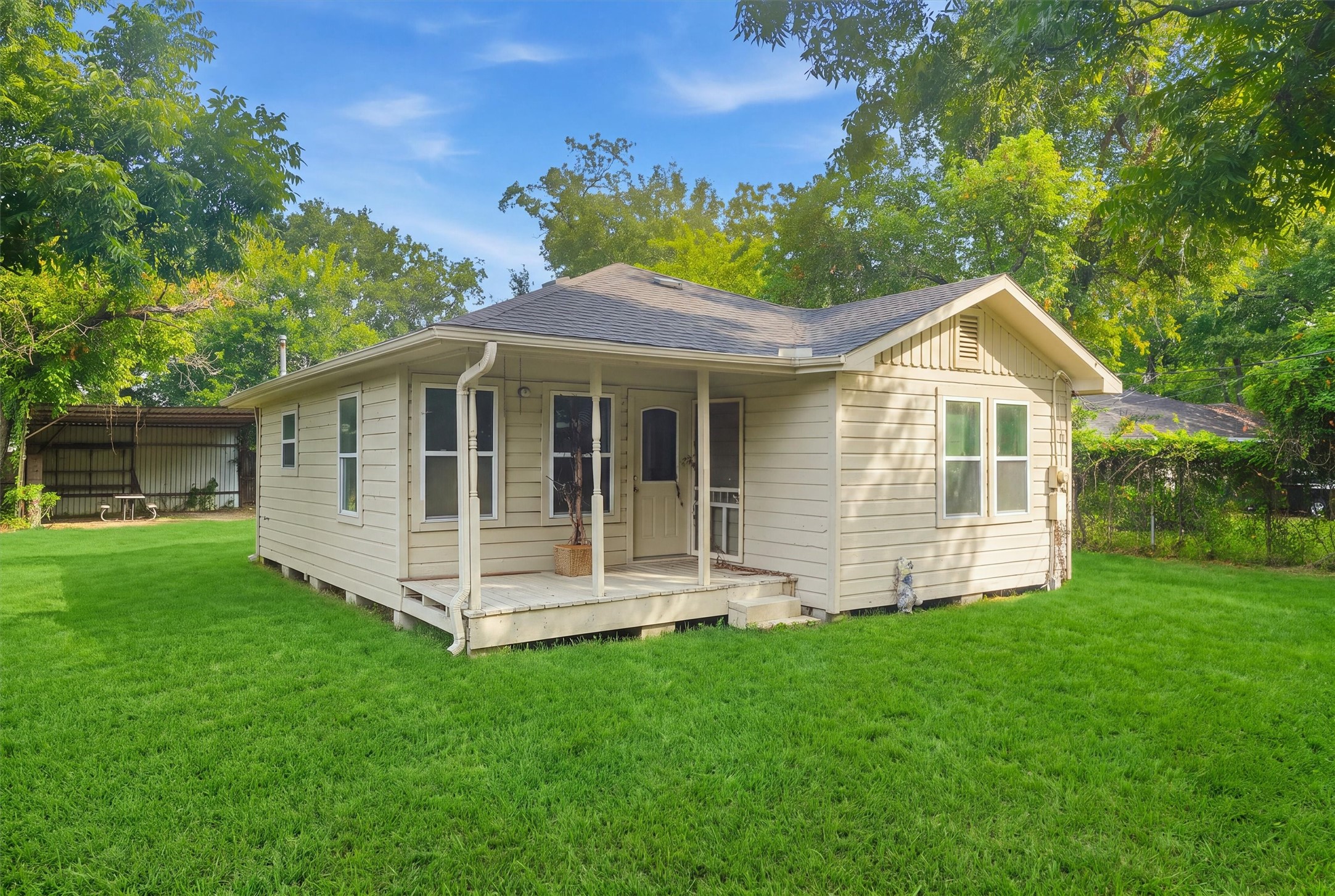 9318 Bertwood Street Property Photo 1