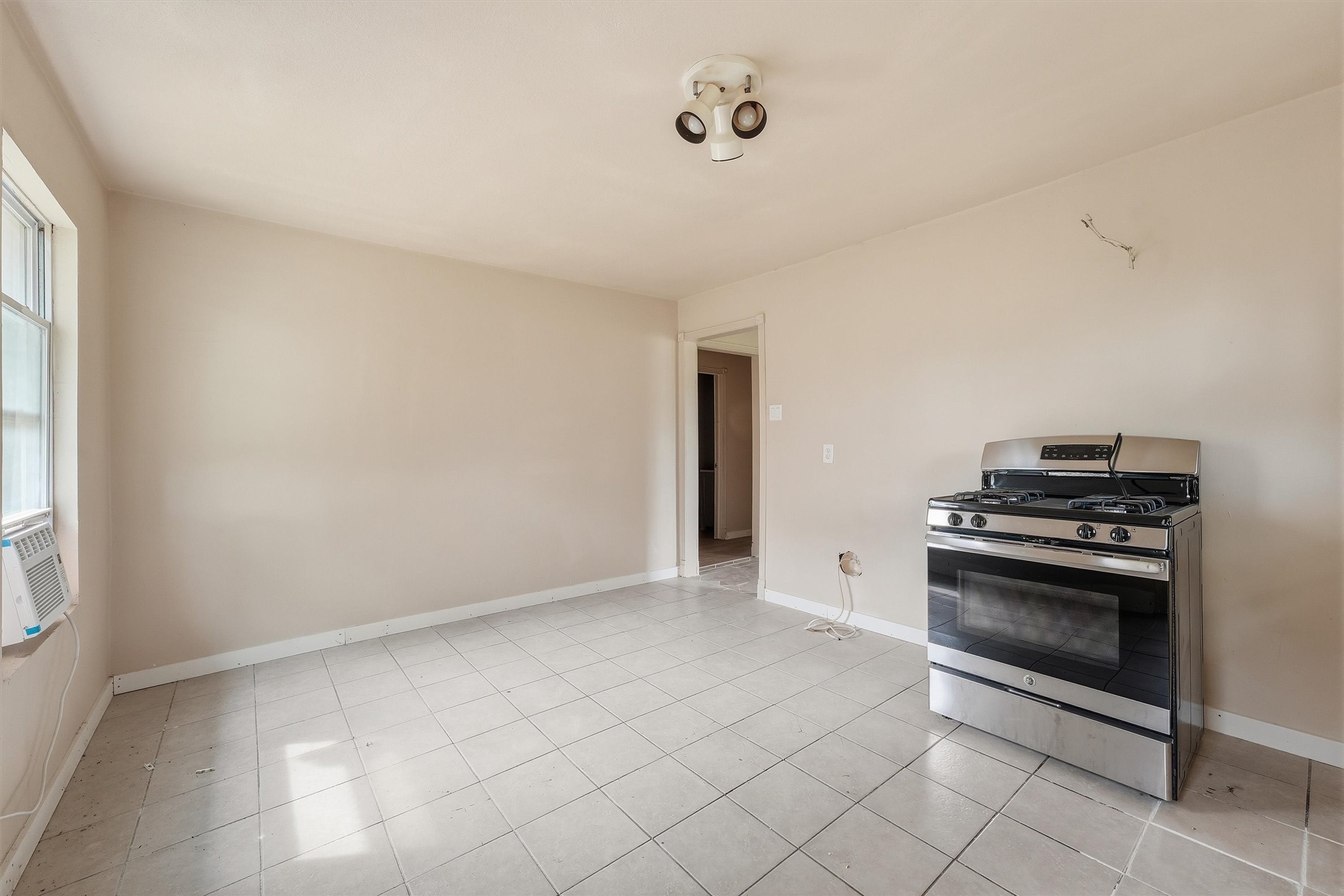 9318 Bertwood Street Property Photo 10