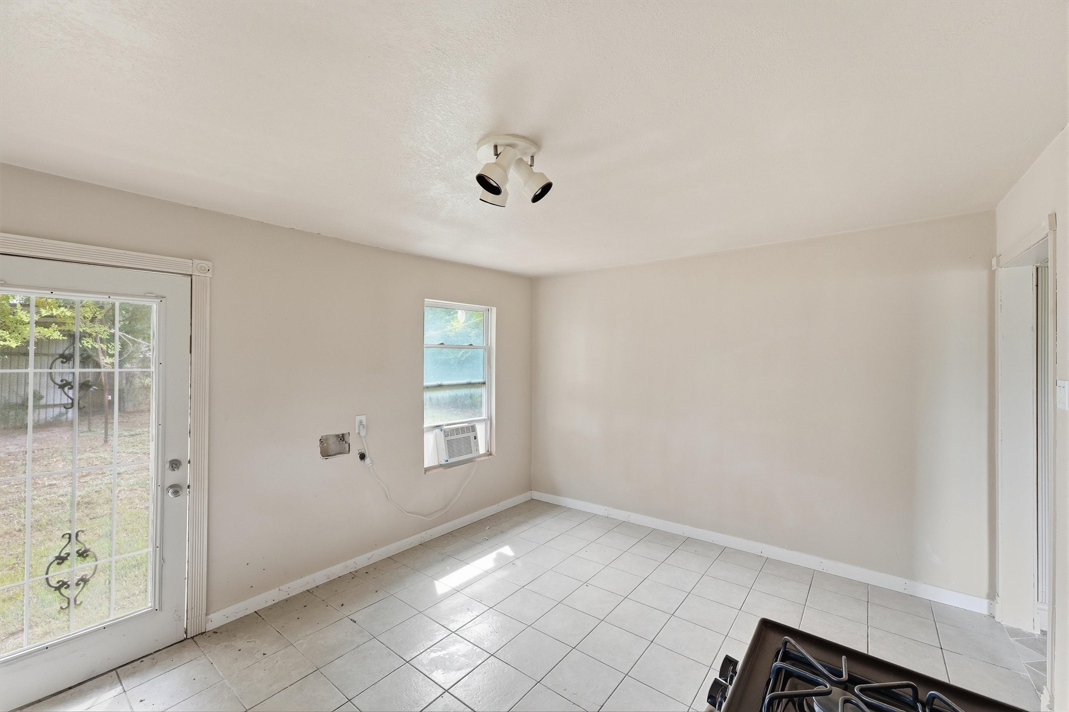 9318 Bertwood Street Property Photo 12