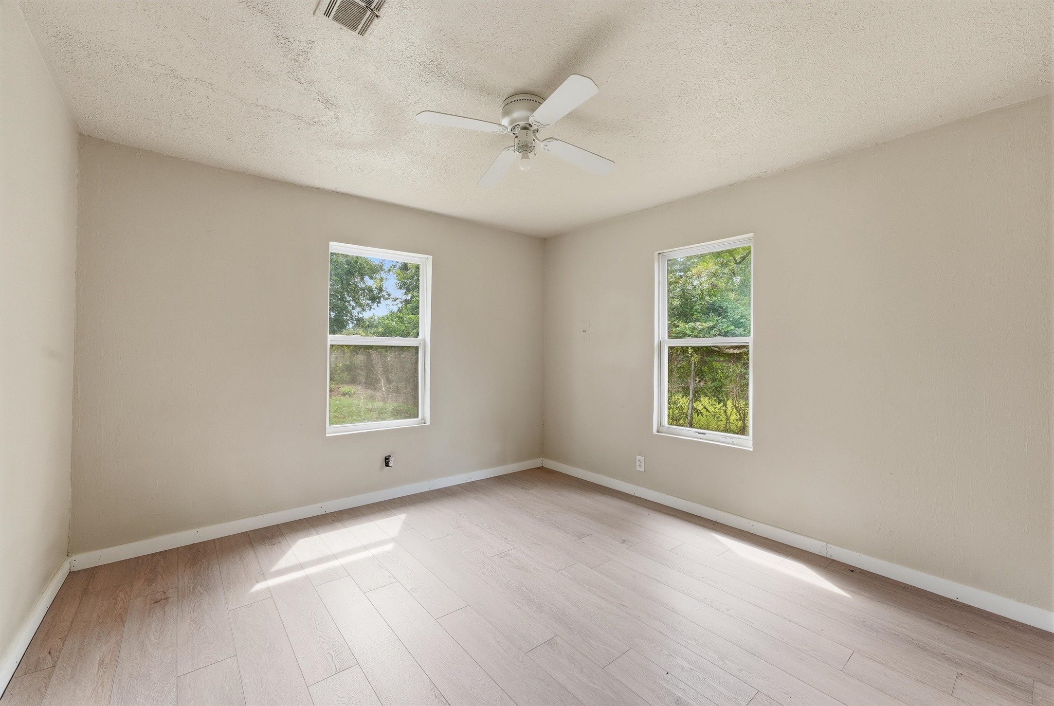 9318 Bertwood Street Property Photo 19