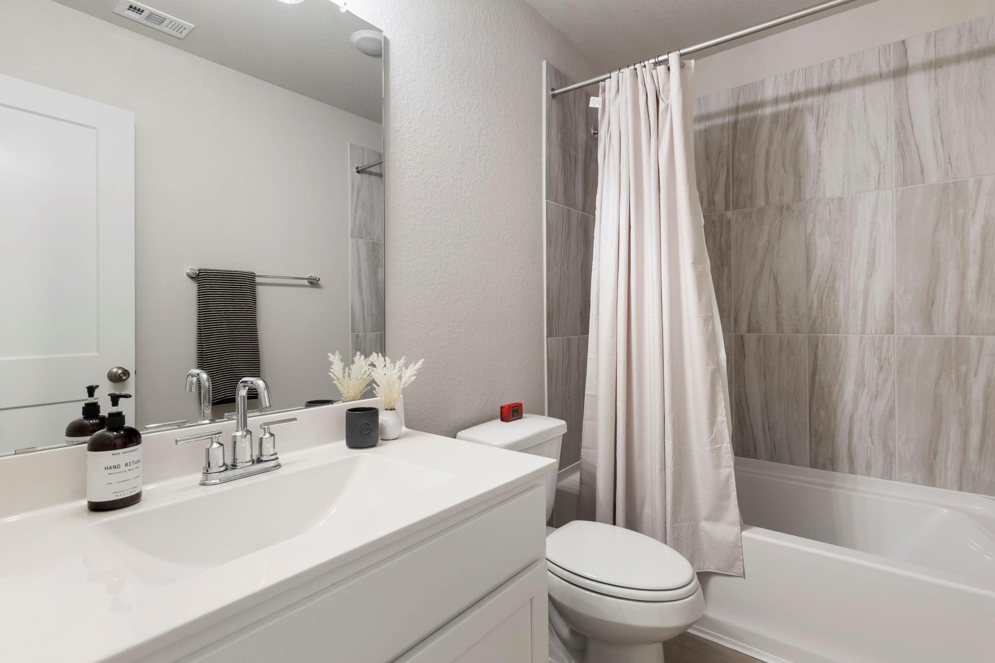 201 Augustine Way Property Photo 5