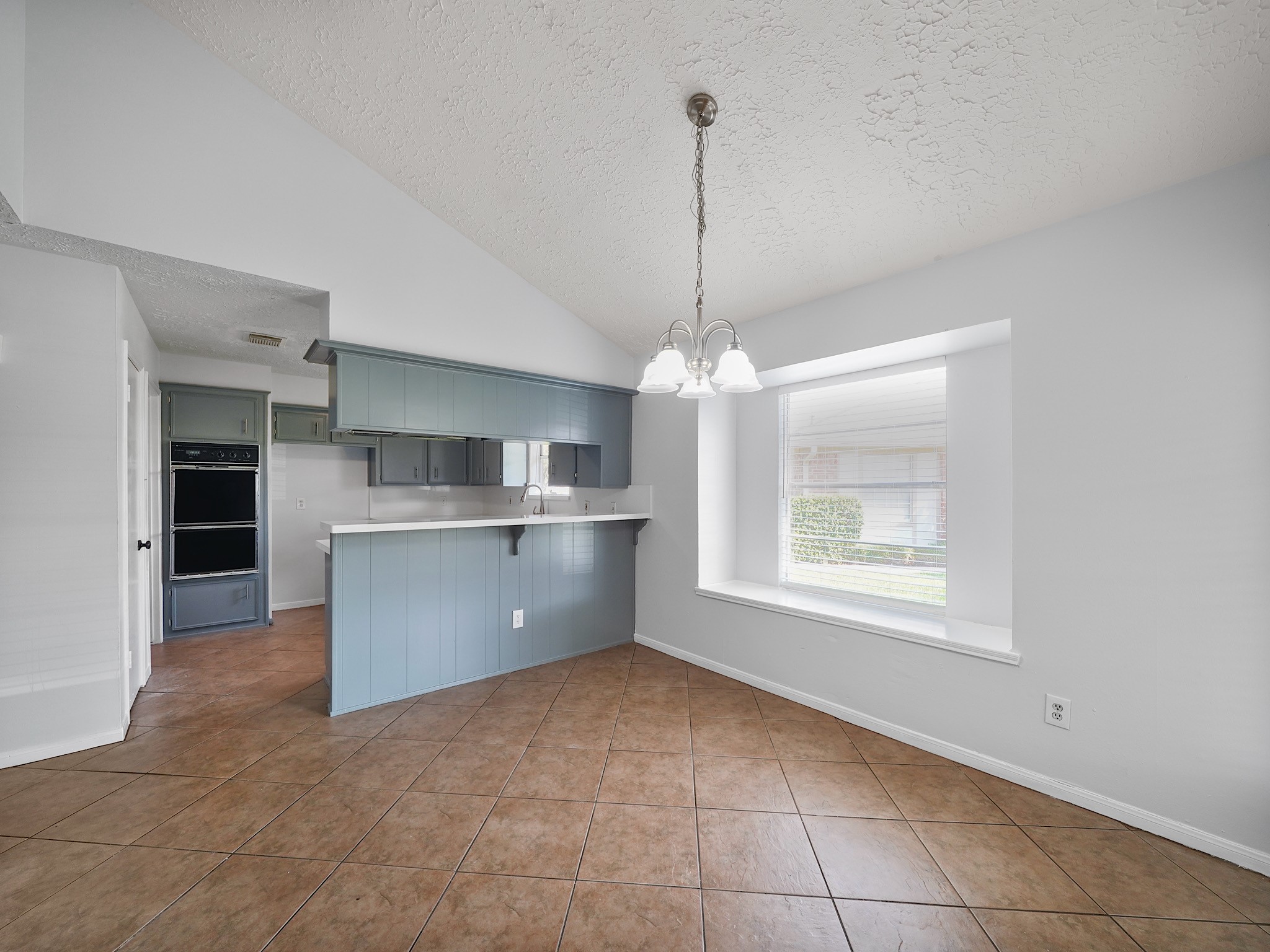 48 Chapparal Court Property Photo 4