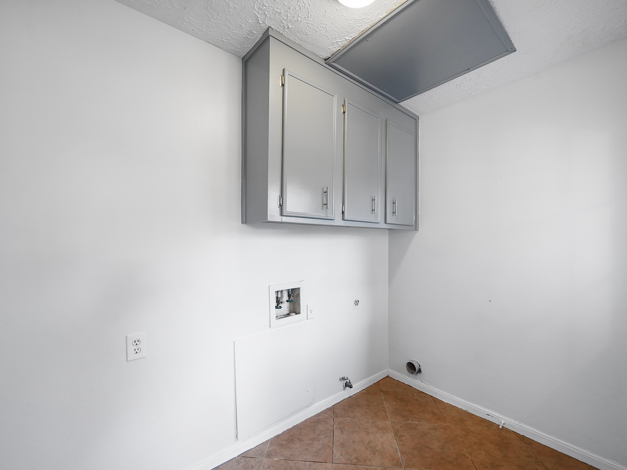 48 Chapparal Court Property Photo 7