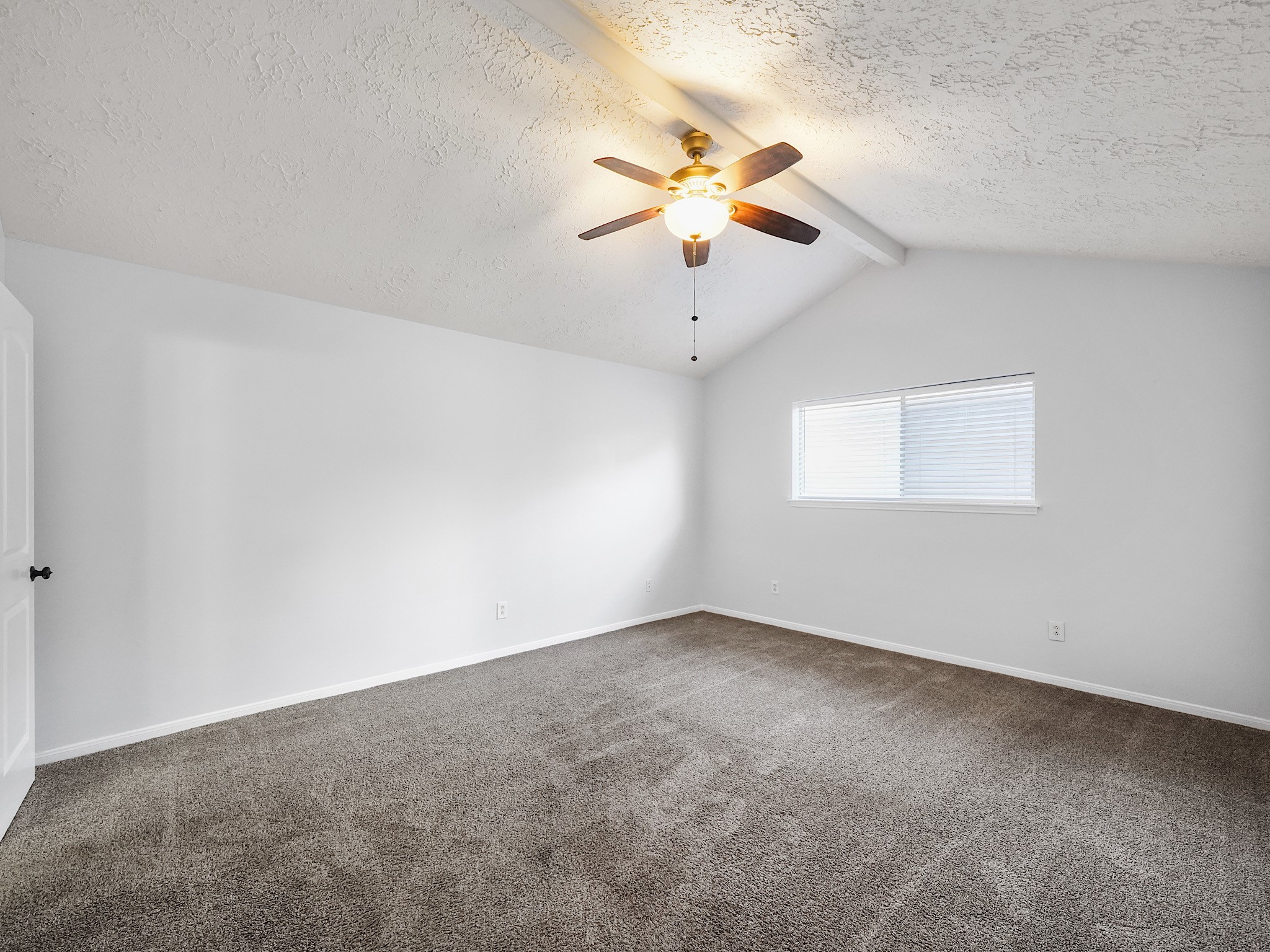 48 Chapparal Court Property Photo 12