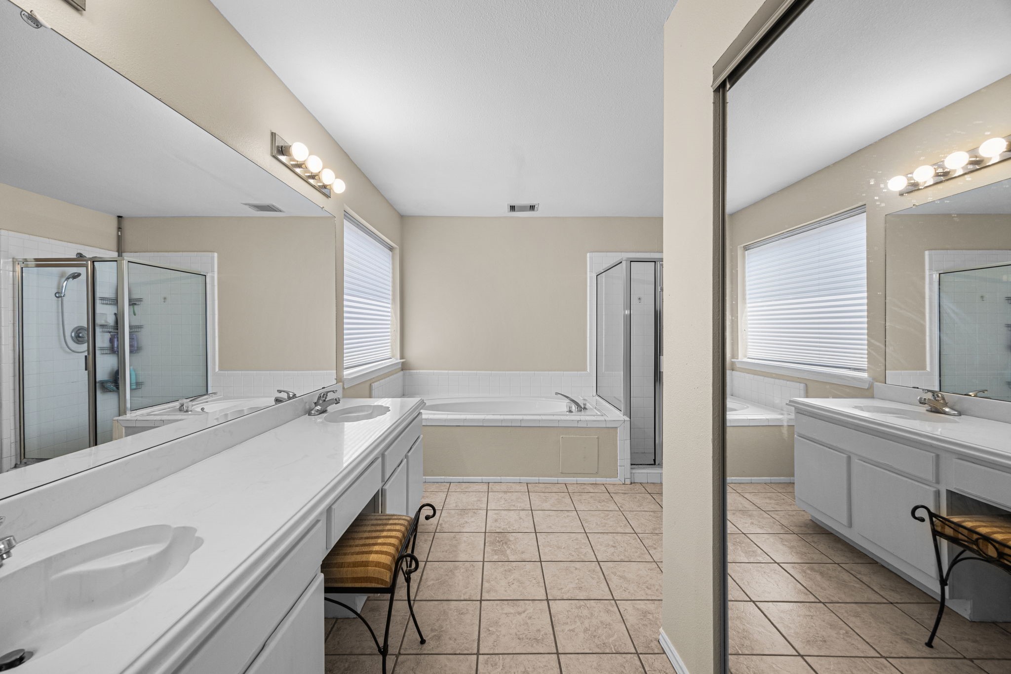 16906 Canyon Ridge Court Property Photo 18