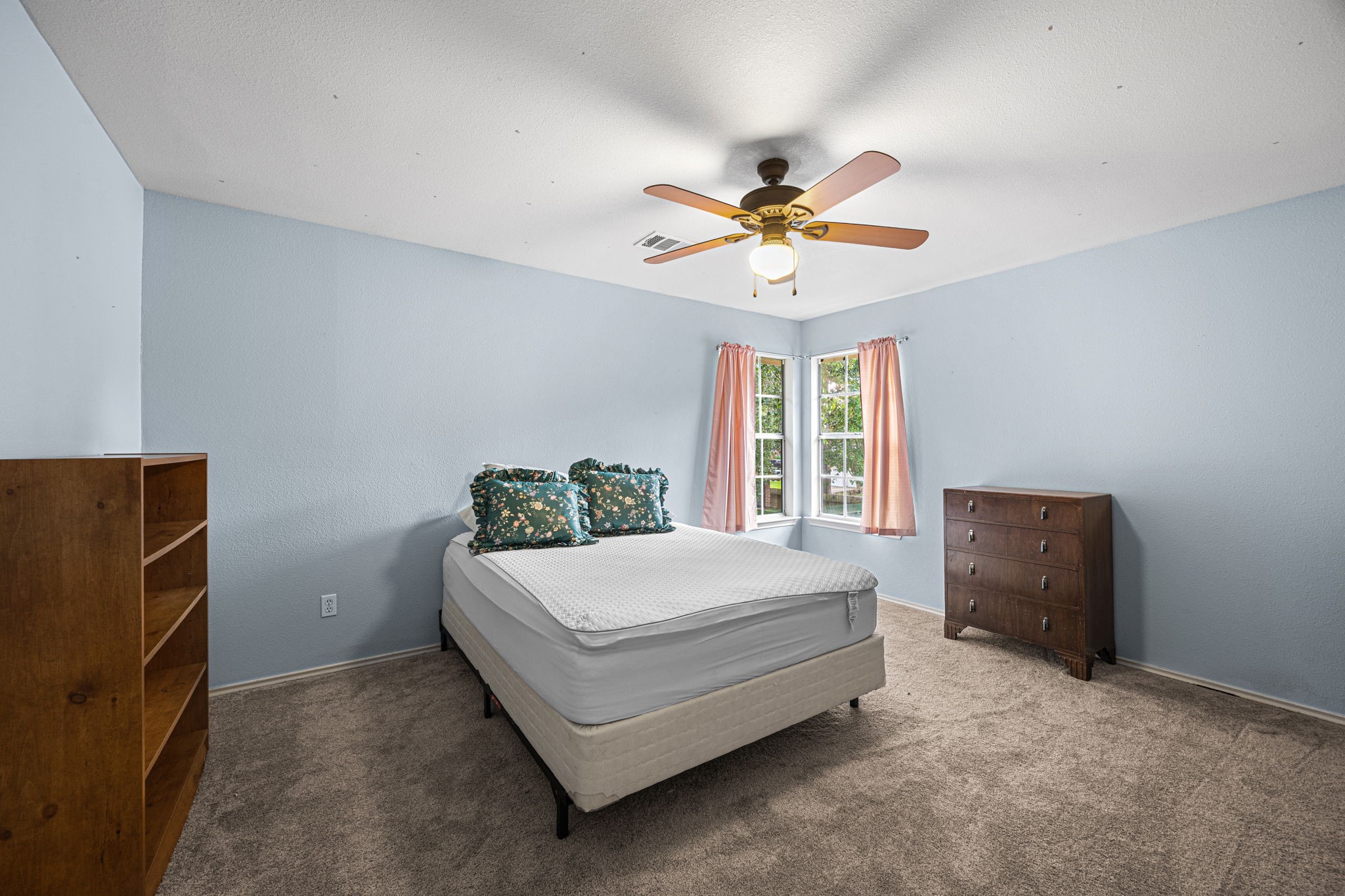 16906 Canyon Ridge Court Property Photo 25