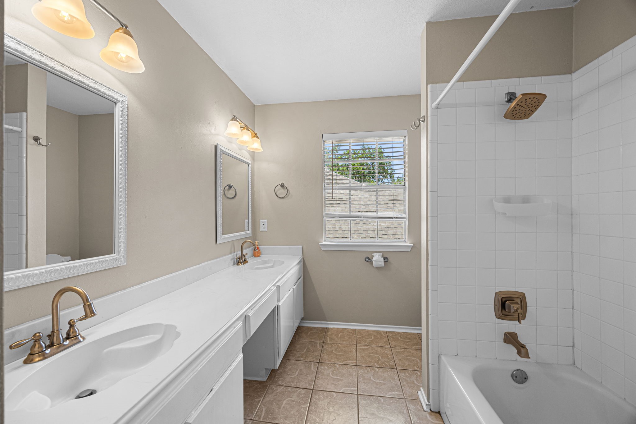 16906 Canyon Ridge Court Property Photo 26