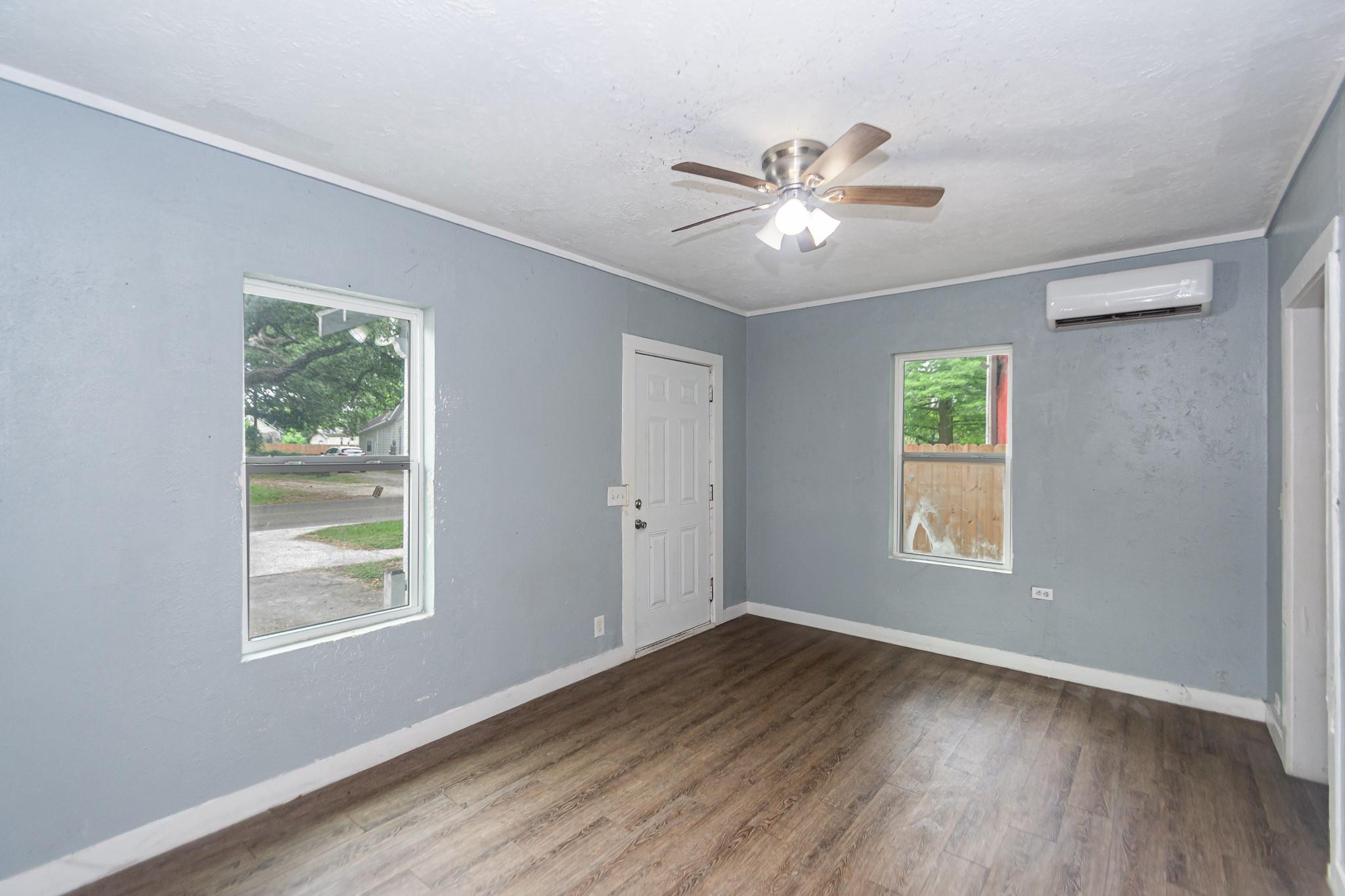 713 W Willis Street, Alvin Tx 77511 Property Photo 13