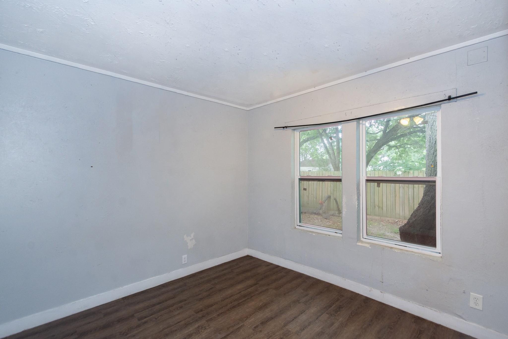 713 W Willis Street, Alvin Tx 77511 Property Photo 14