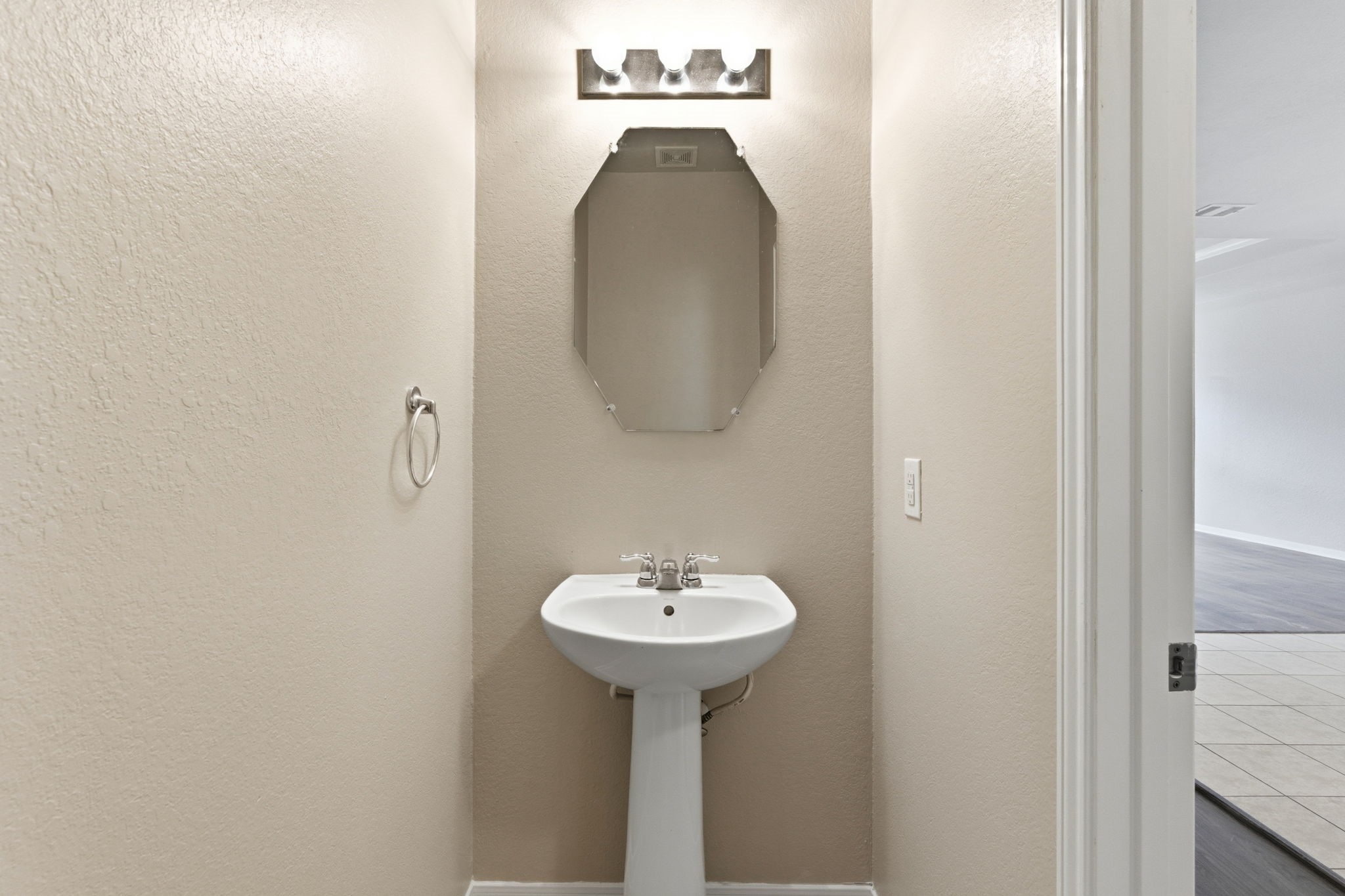 14419 Cellini Drive Property Photo 20
