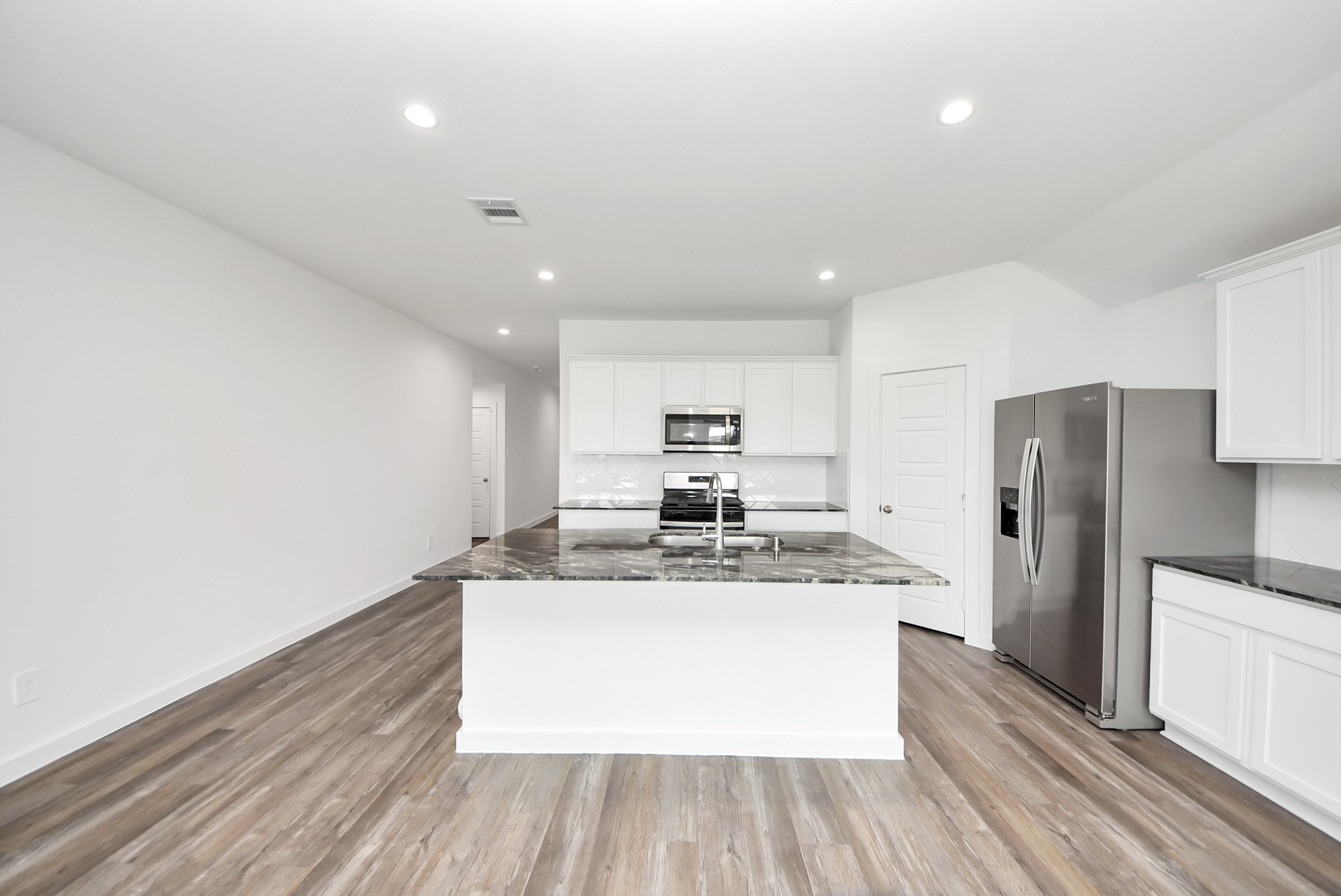 8614 Shumard Oak Drive Property Photo 10