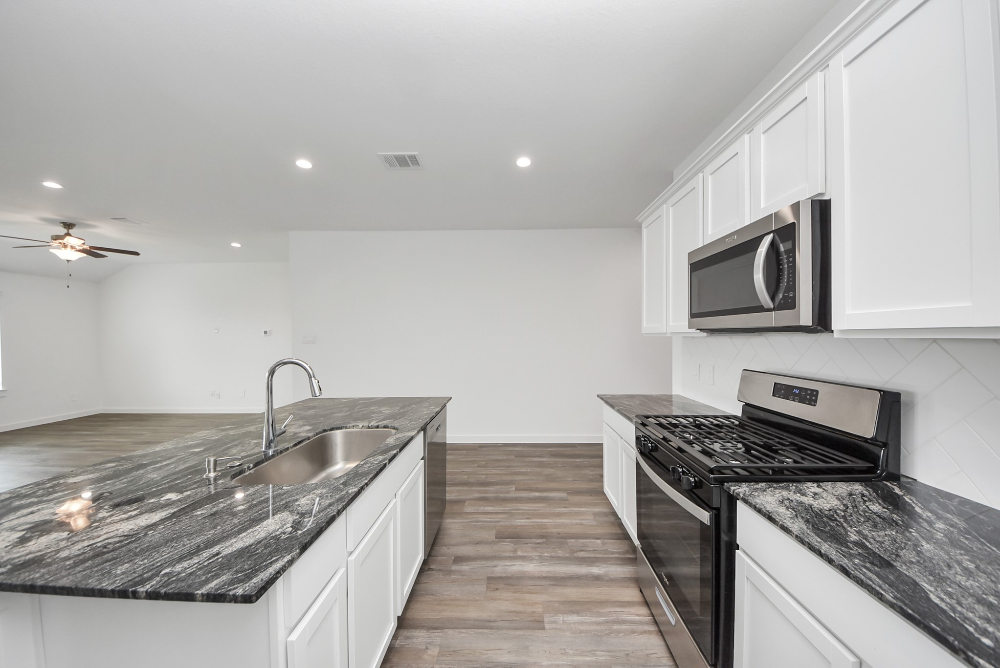 8614 Shumard Oak Drive Property Photo 13
