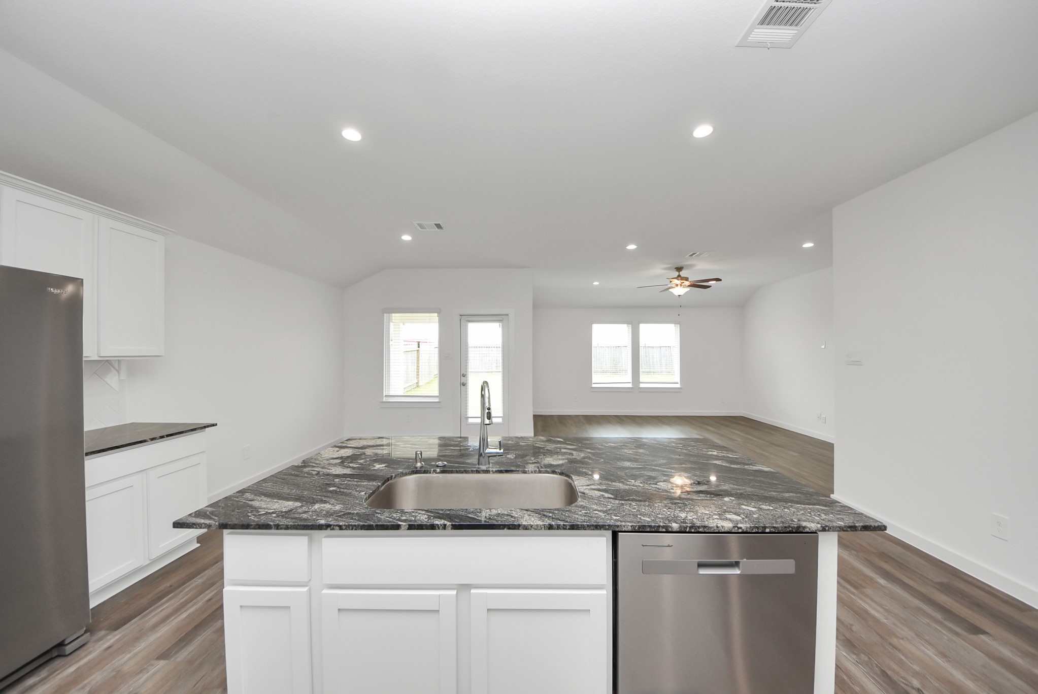 8614 Shumard Oak Drive Property Photo 15