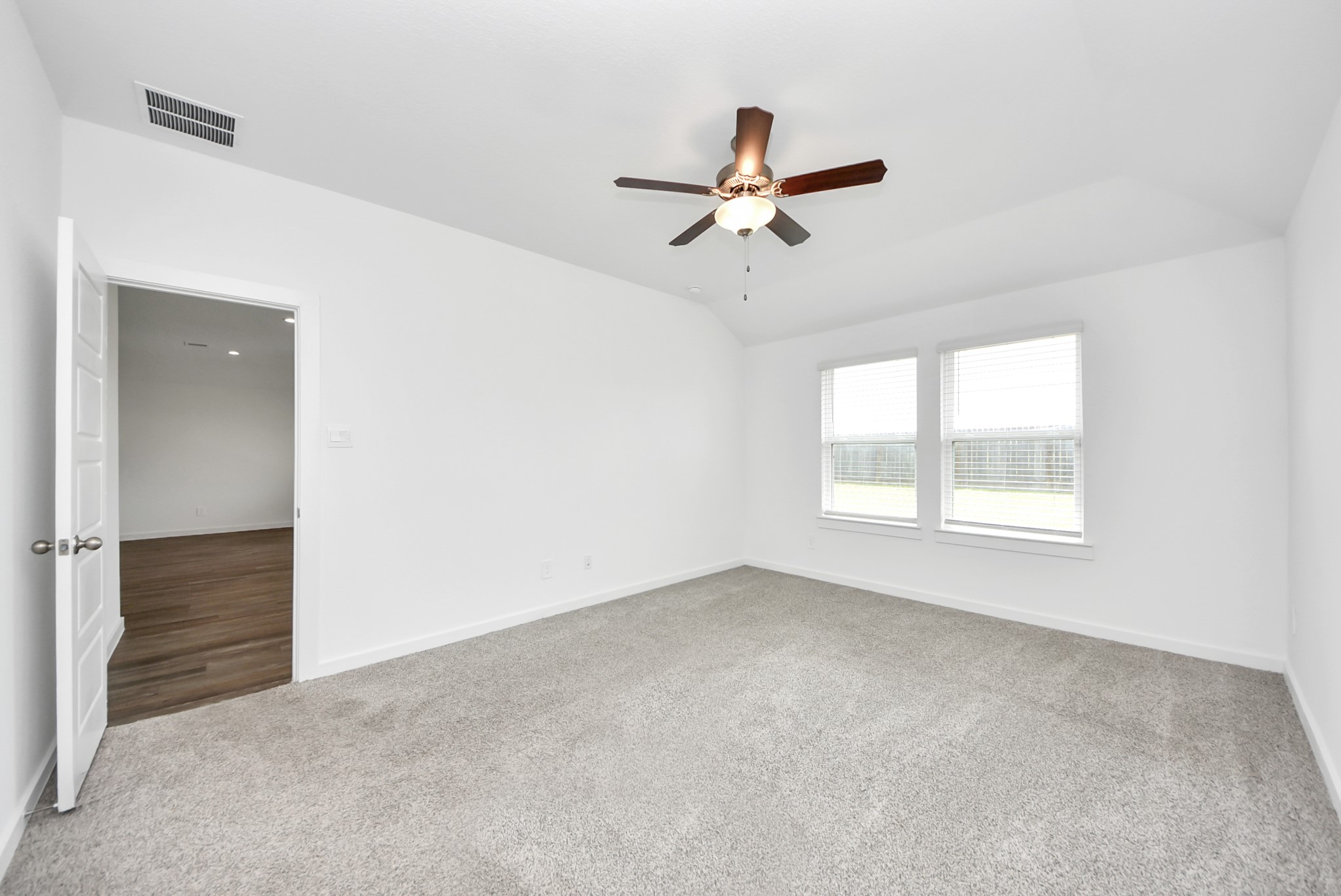8614 Shumard Oak Drive Property Photo 26