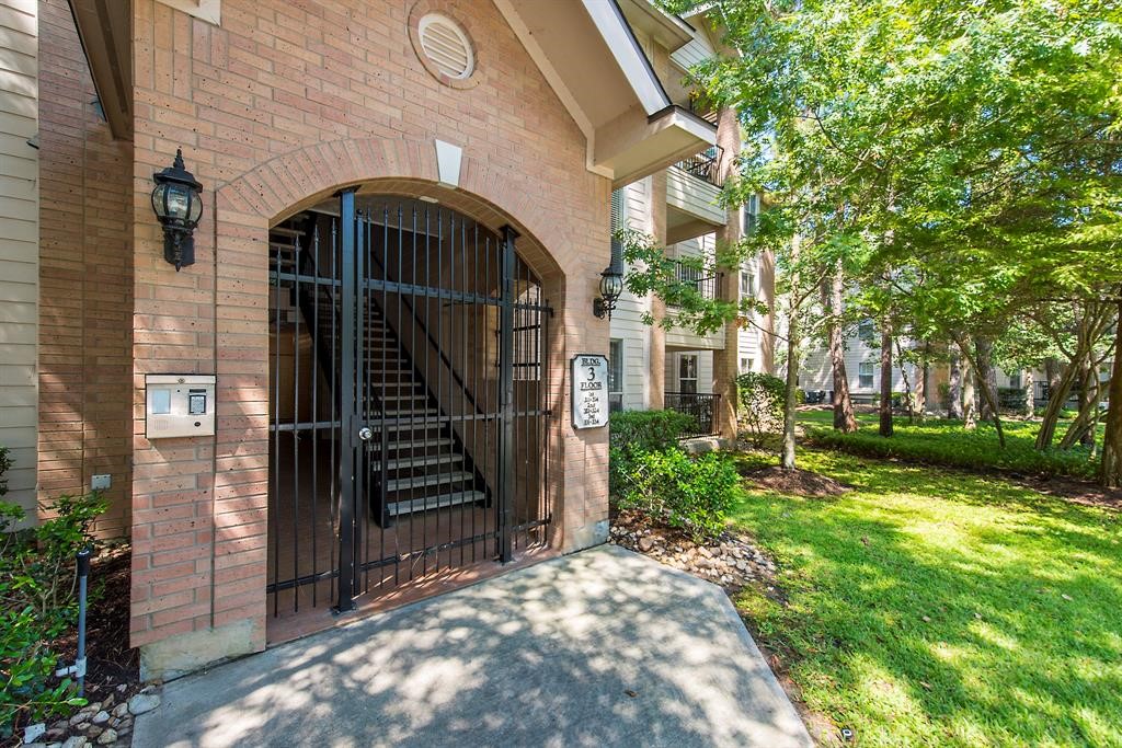 8051 Bay Branch Drive 312 Property Photo 3