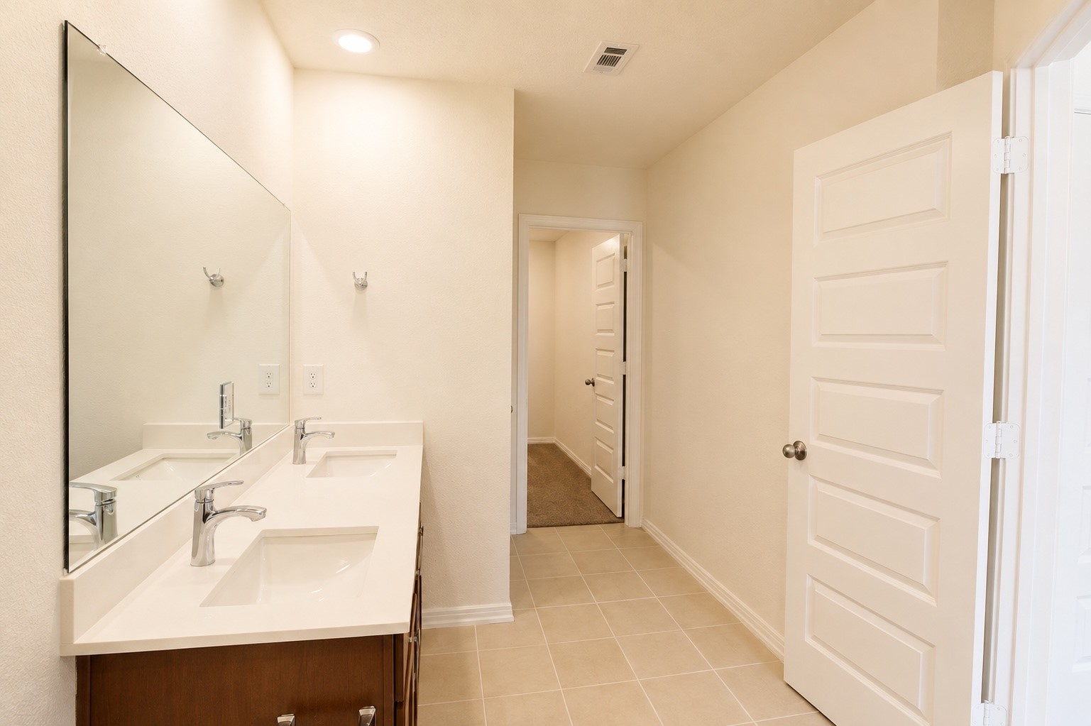 22554 Pinecone Forest Lane Property Photo 13