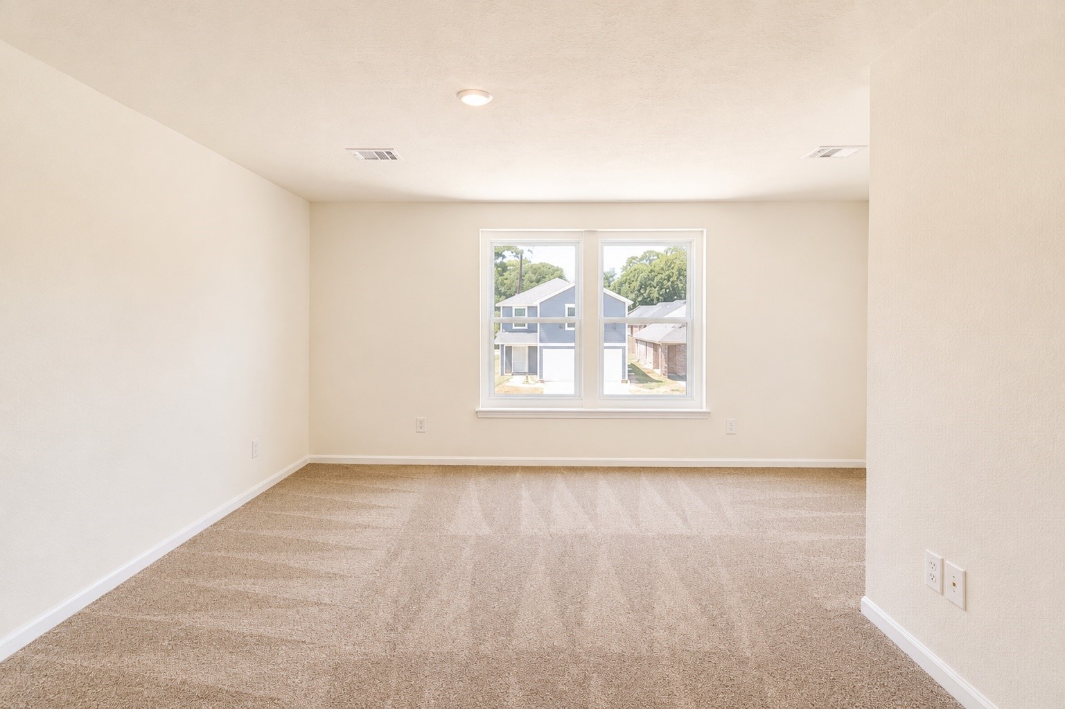 22554 Pinecone Forest Lane Property Photo 16