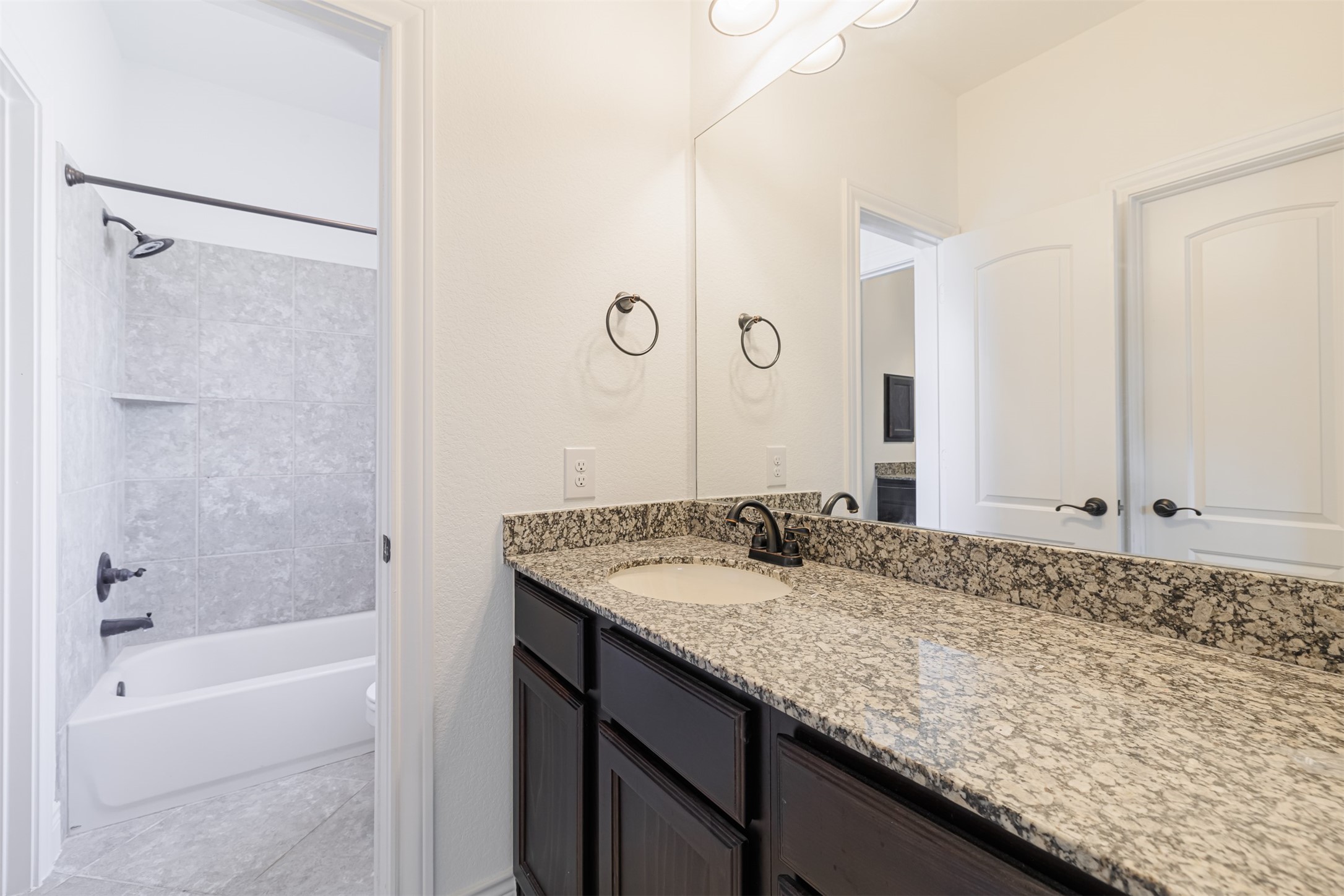 26806 Kingsbrook Sky Lane Property Photo 40