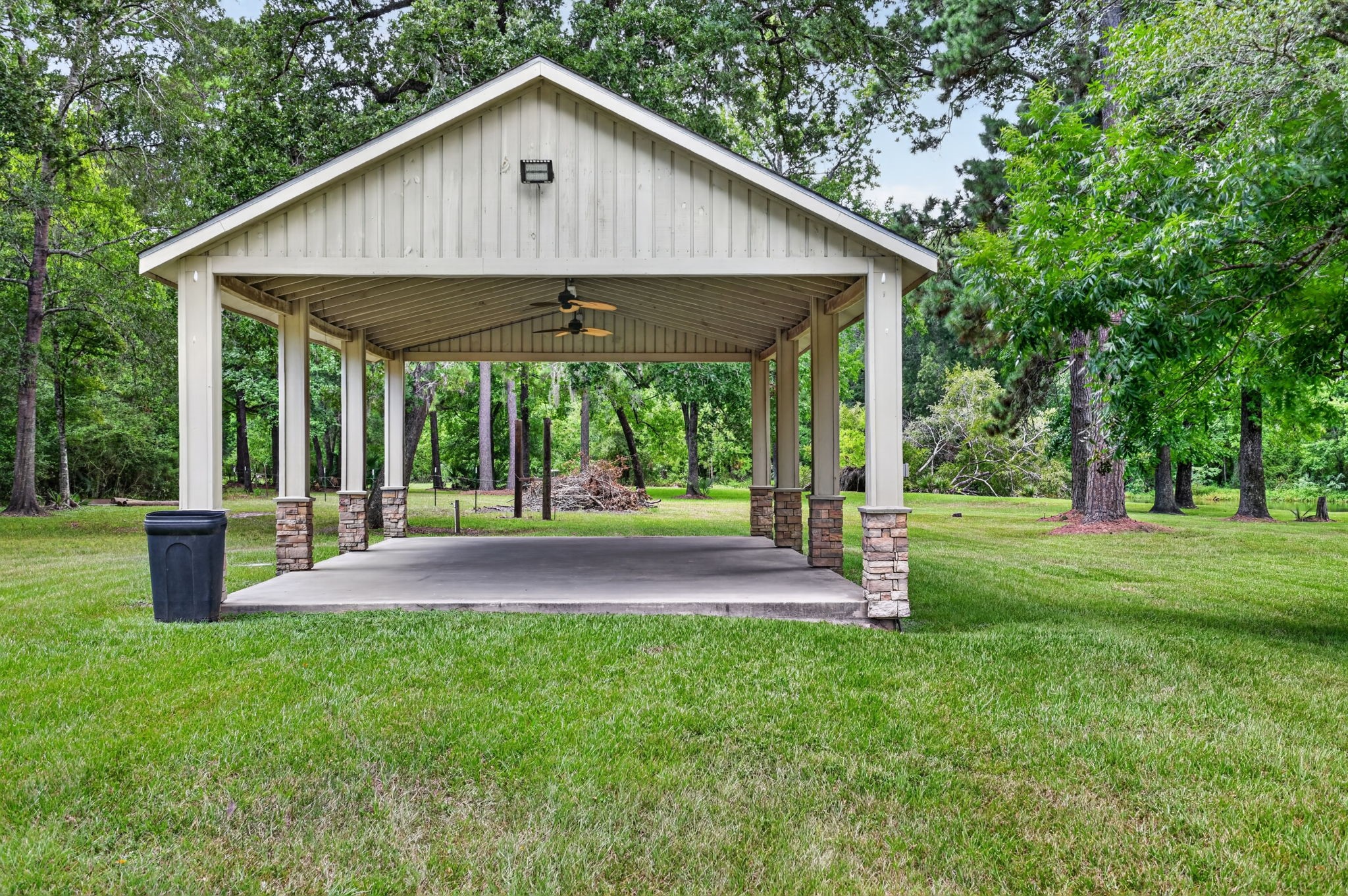 2302 Hollowbrook Lane Property Photo 48