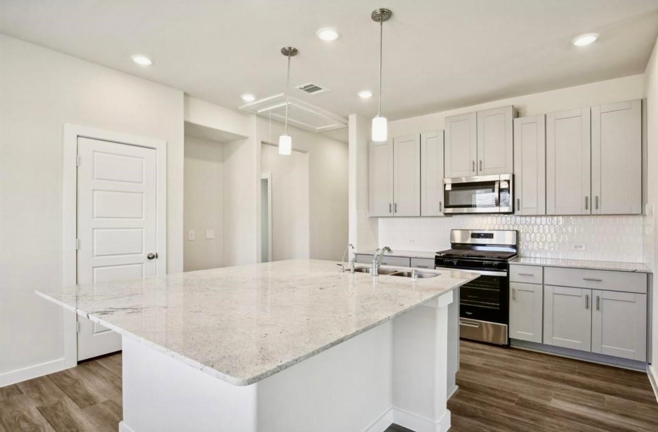 1753 Cayden Oak Property Photo 10