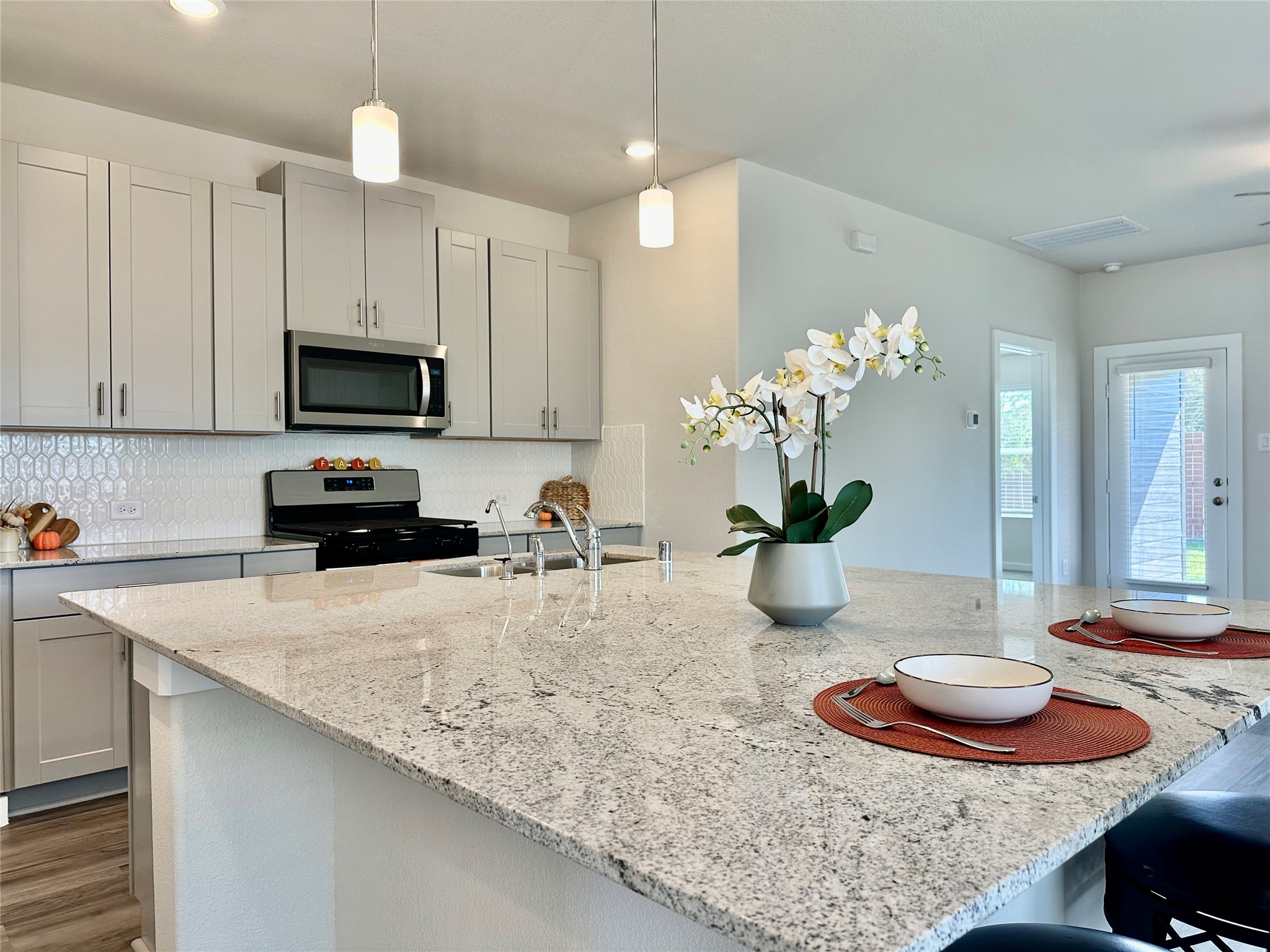 1753 Cayden Oak Property Photo 11