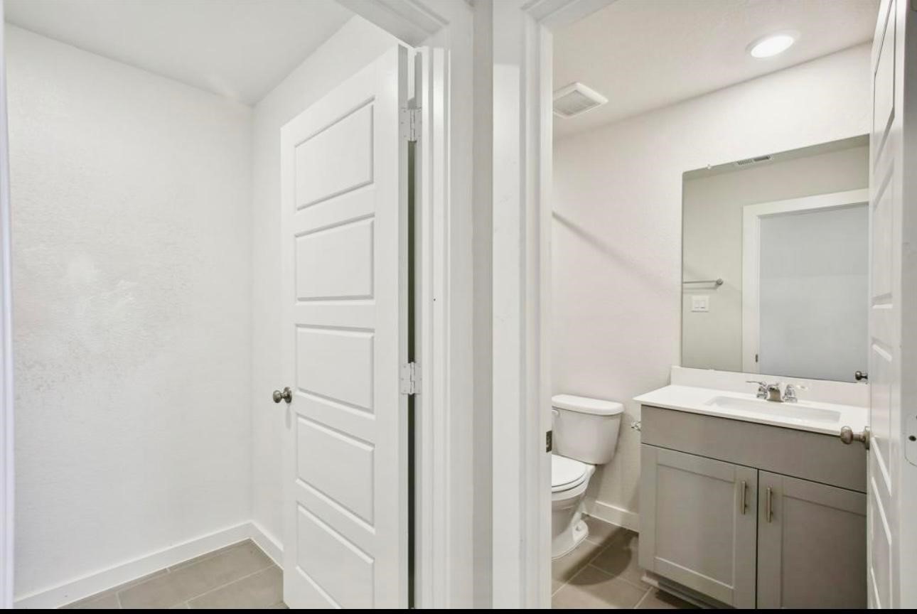 1753 Cayden Oak Property Photo 24
