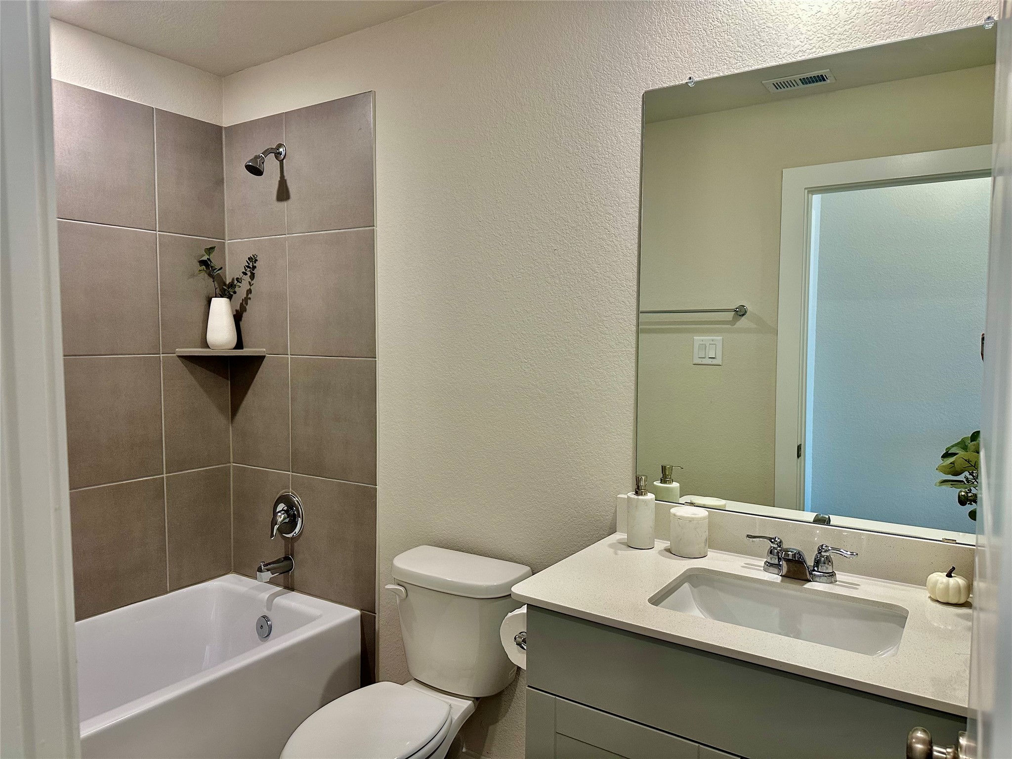 1753 Cayden Oak Property Photo 26