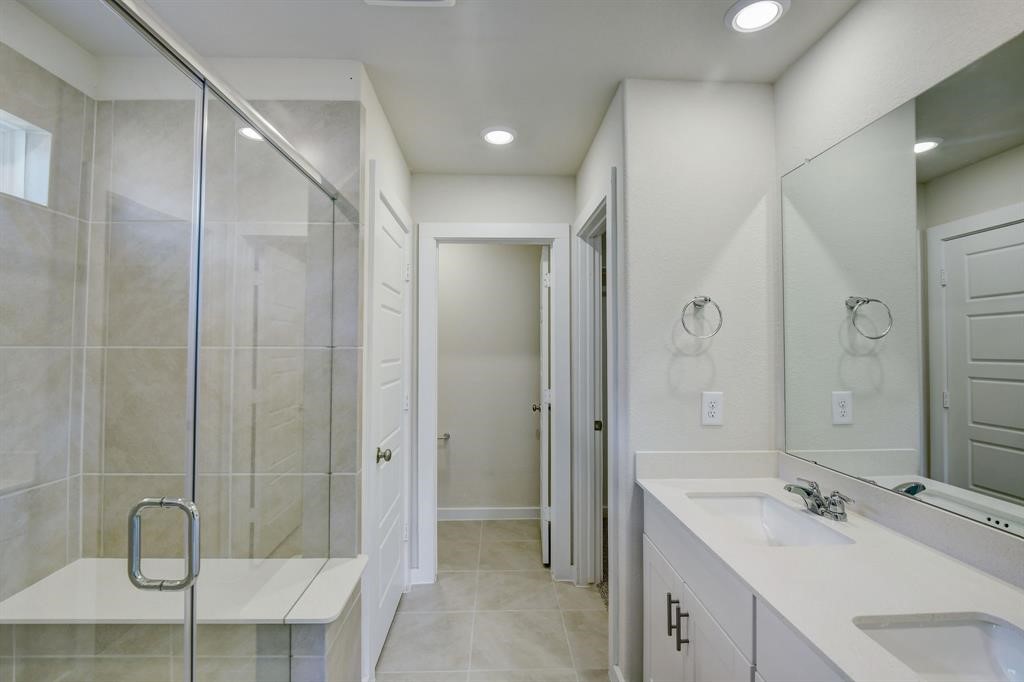 1753 Cayden Oak Property Photo 33