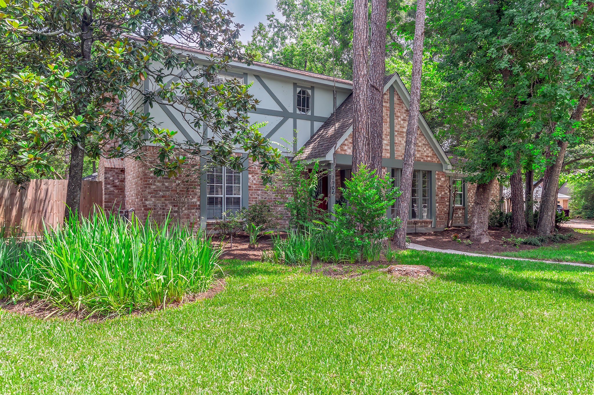 1906 Foxtail Place Property Photo 2