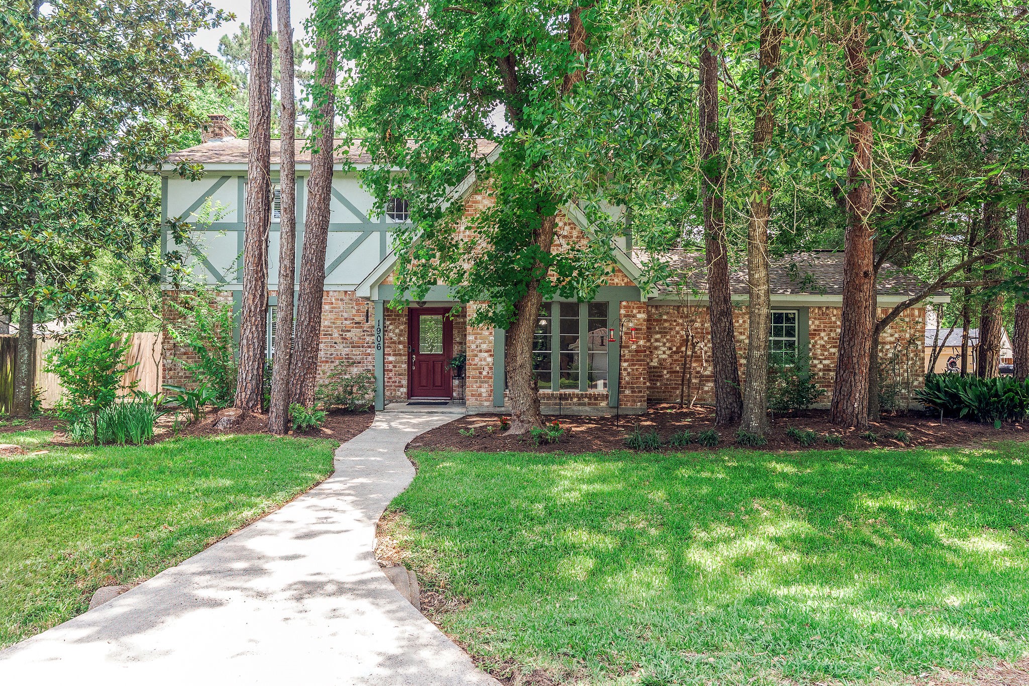 1906 Foxtail Place Property Photo 3