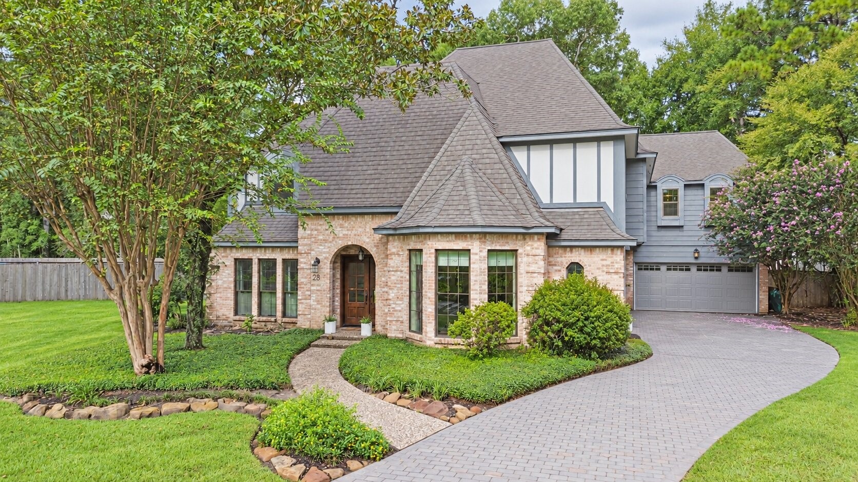 28 Mellow Leaf Court Property Photo 1