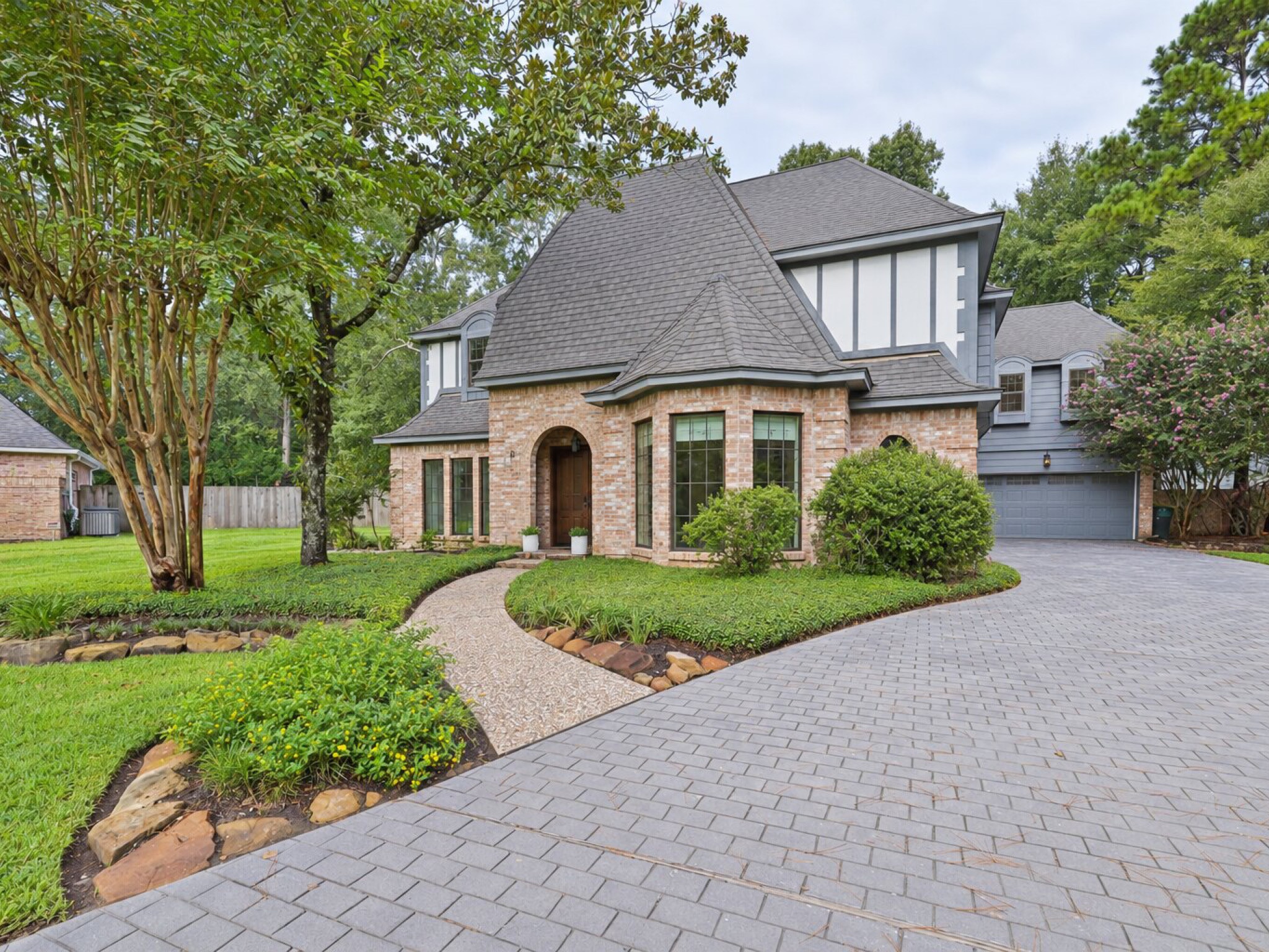 28 Mellow Leaf Court Property Photo 2
