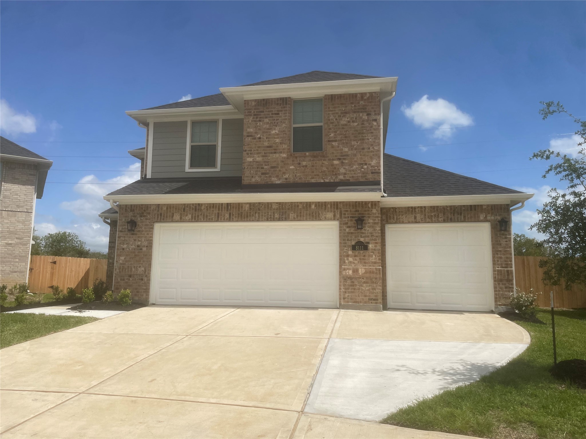 8111 Royal Palm Ct Property Photo 1