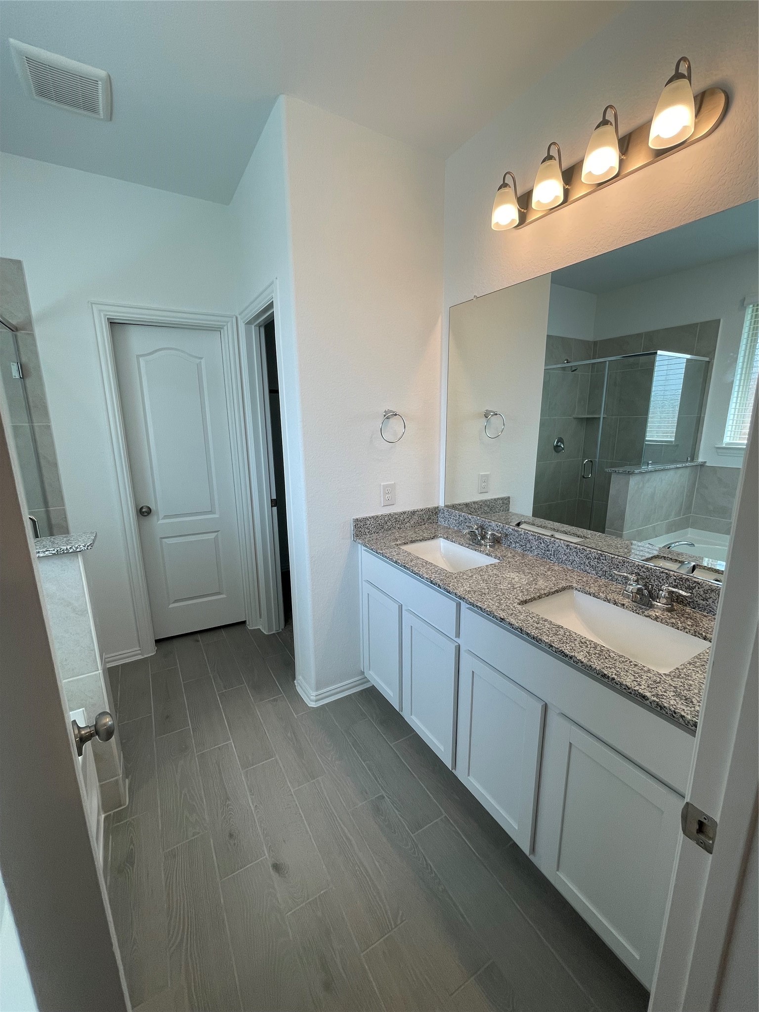 8111 Royal Palm Ct Property Photo 20