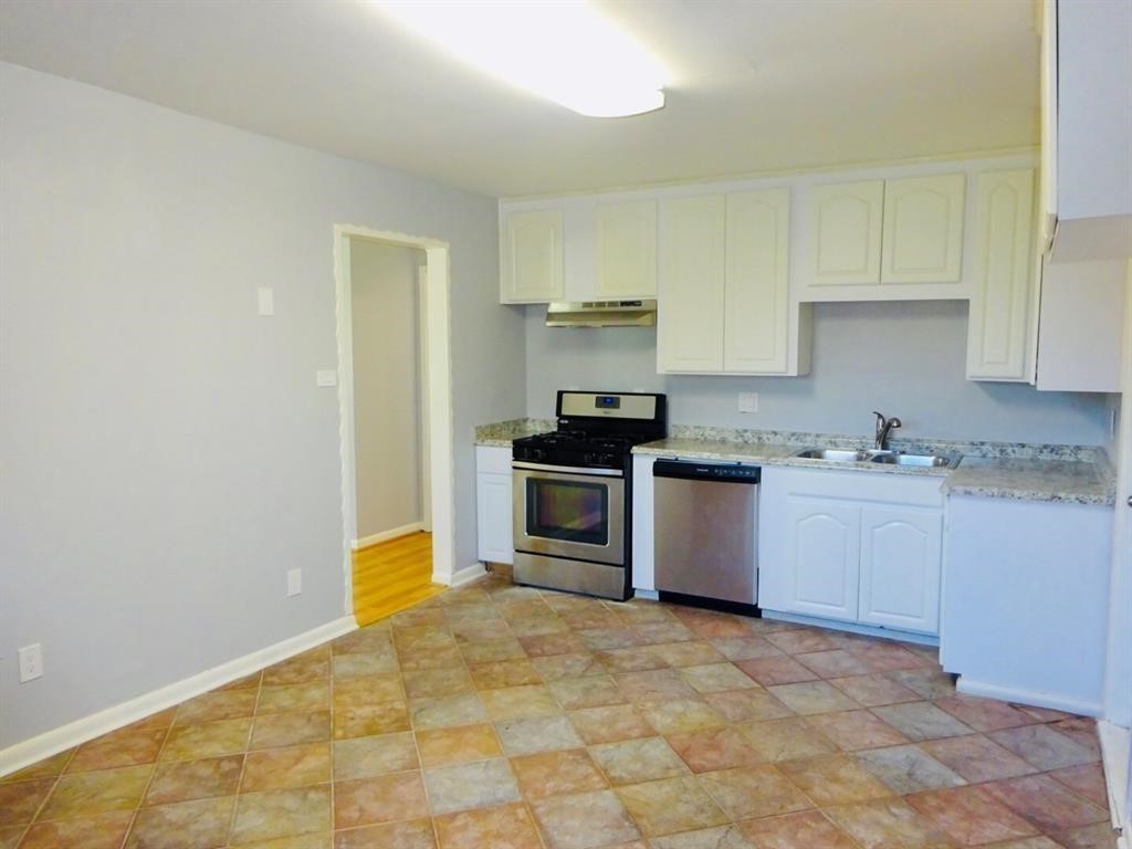 14014 Nitida Street Property Photo 2