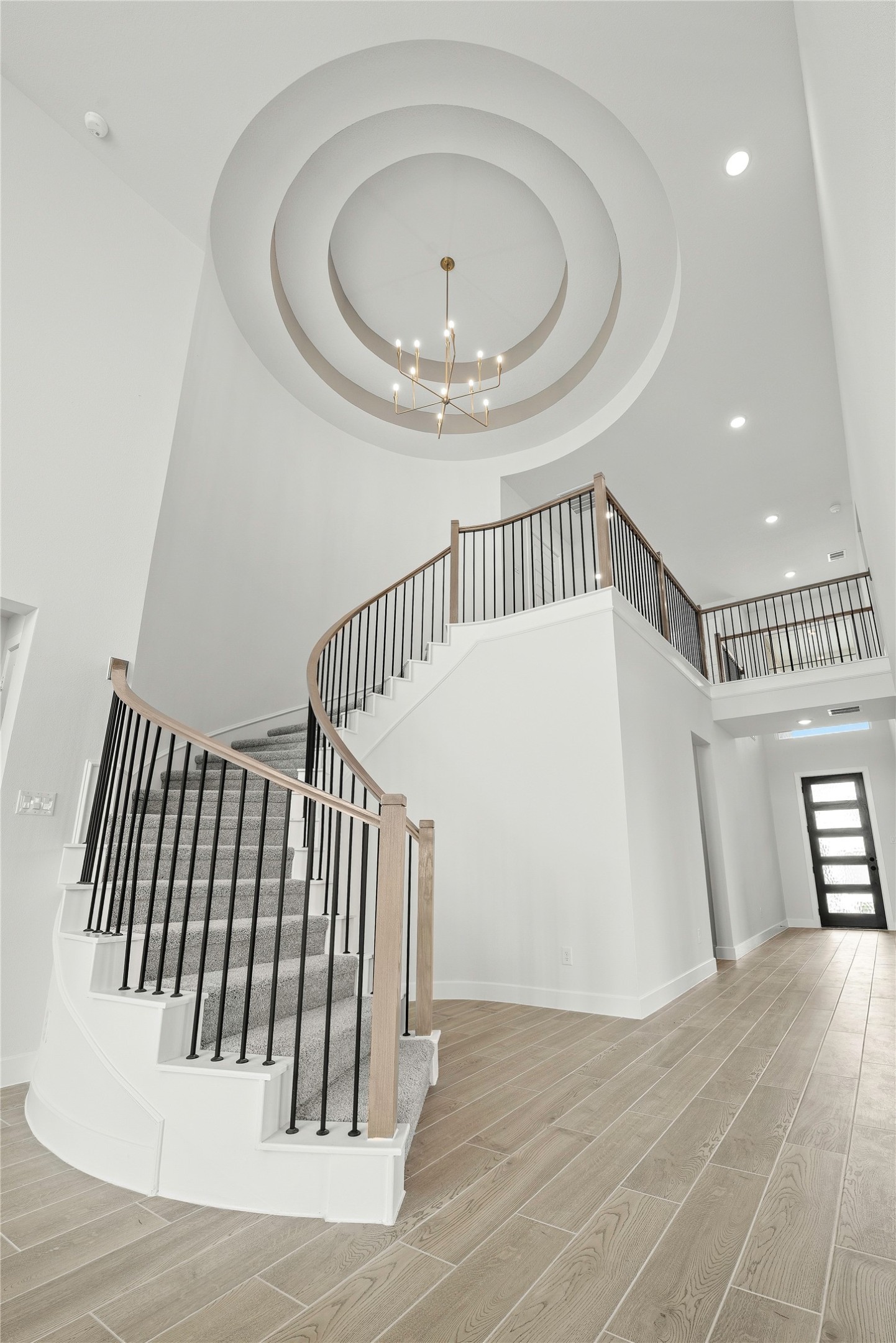 5538 Bermuda Sands Drive Property Photo 2