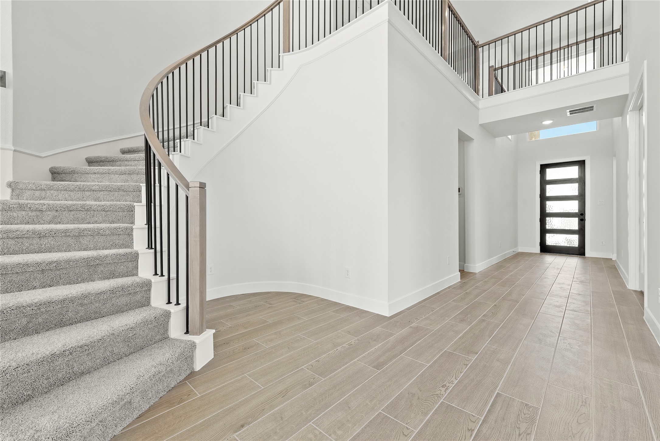 5538 Bermuda Sands Drive Property Photo 17