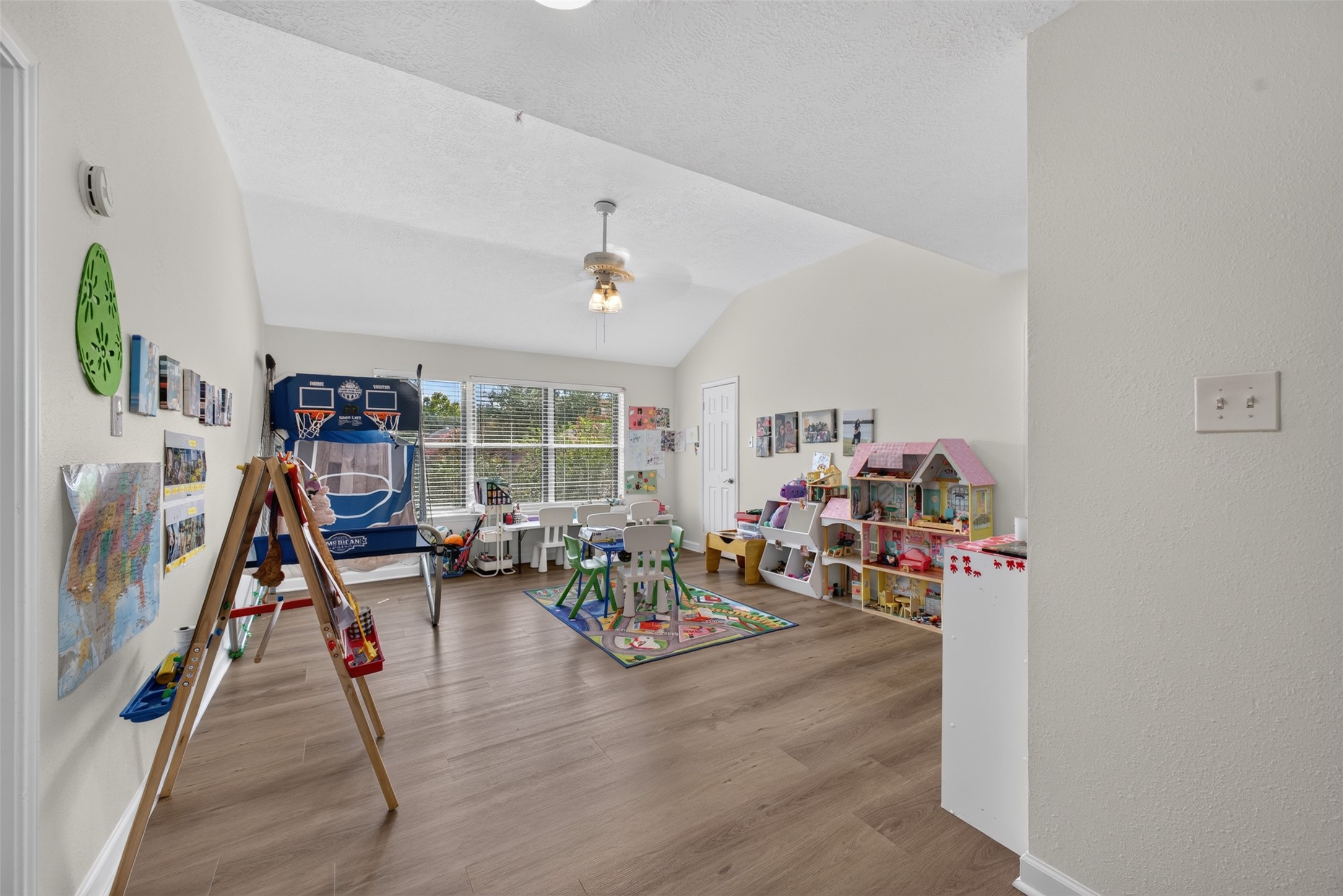 1808 Palo Duro Street Property Photo 17