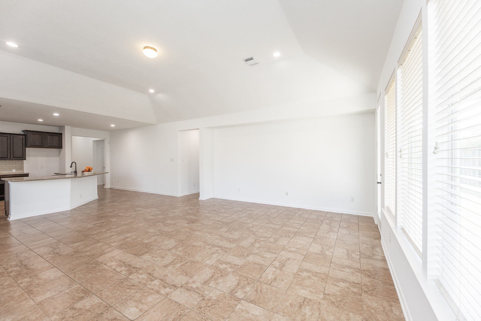 26306 Julia Manor Drive Property Photo 11