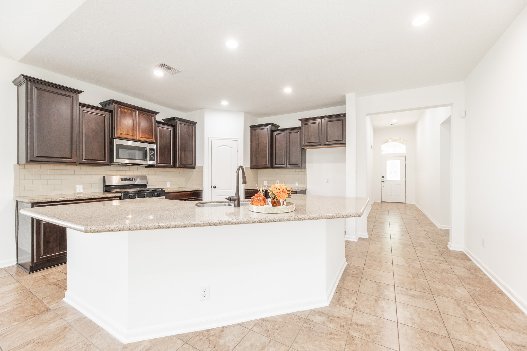 26306 Julia Manor Drive Property Photo 14