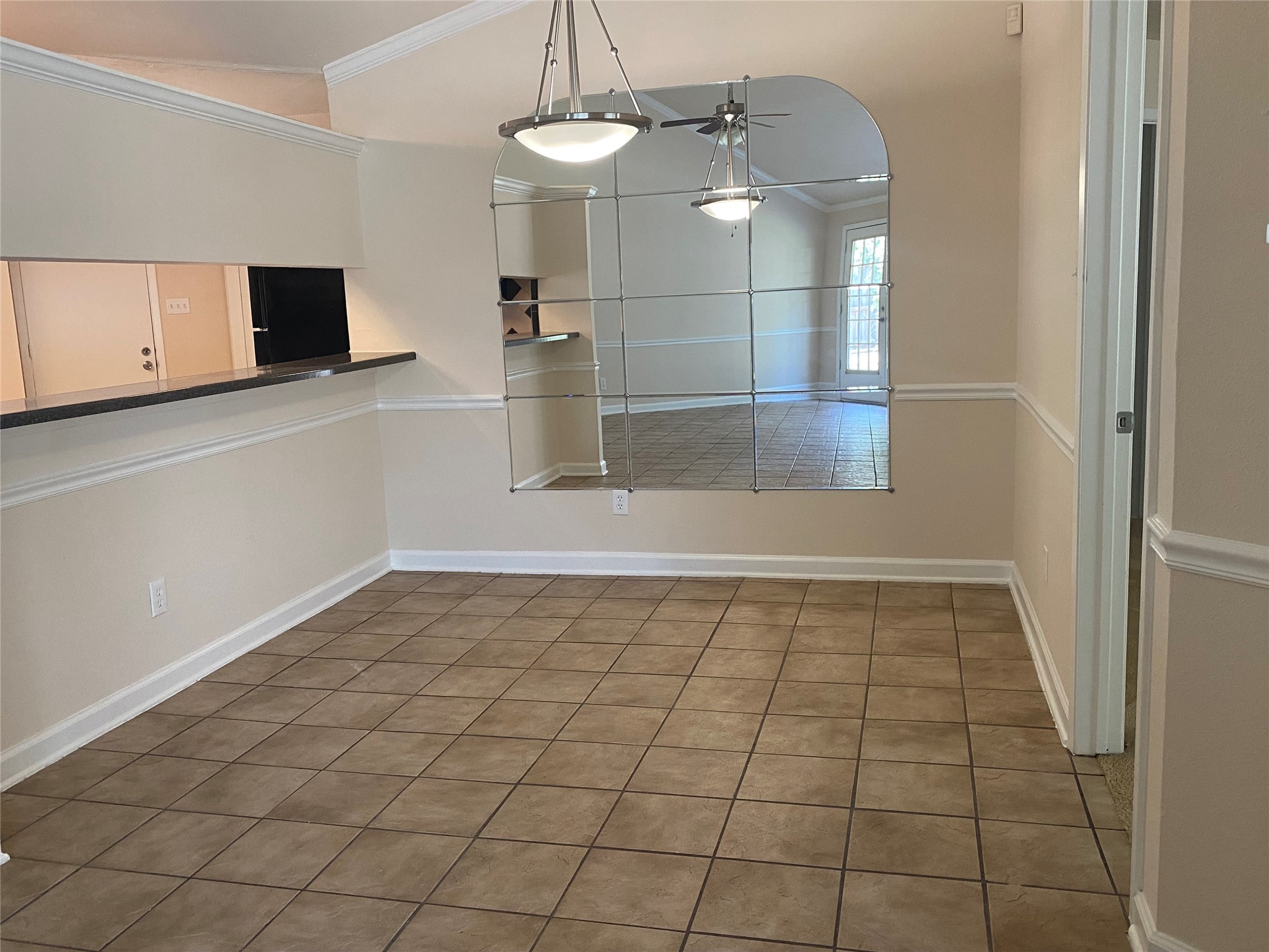 2214 S Ferrisburg Court Property Photo 4